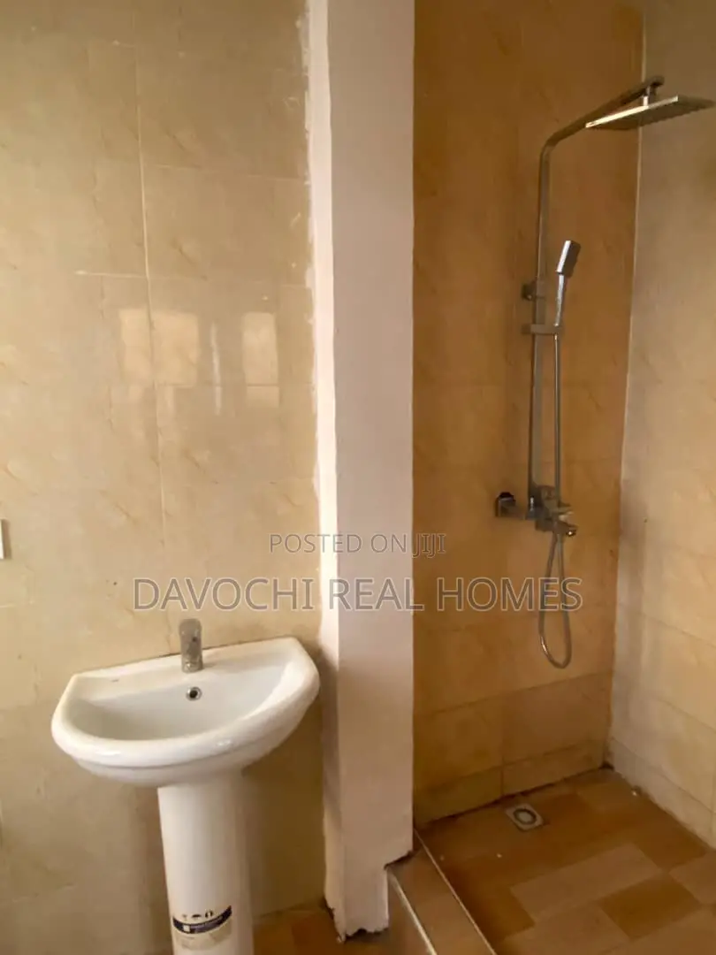 4bdrm Apartment in Osapa London for rent in Osapa london