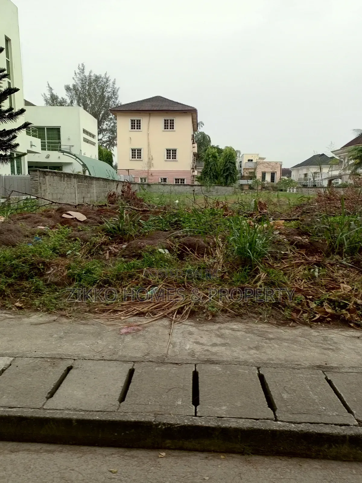 Land for Sale in Chevron