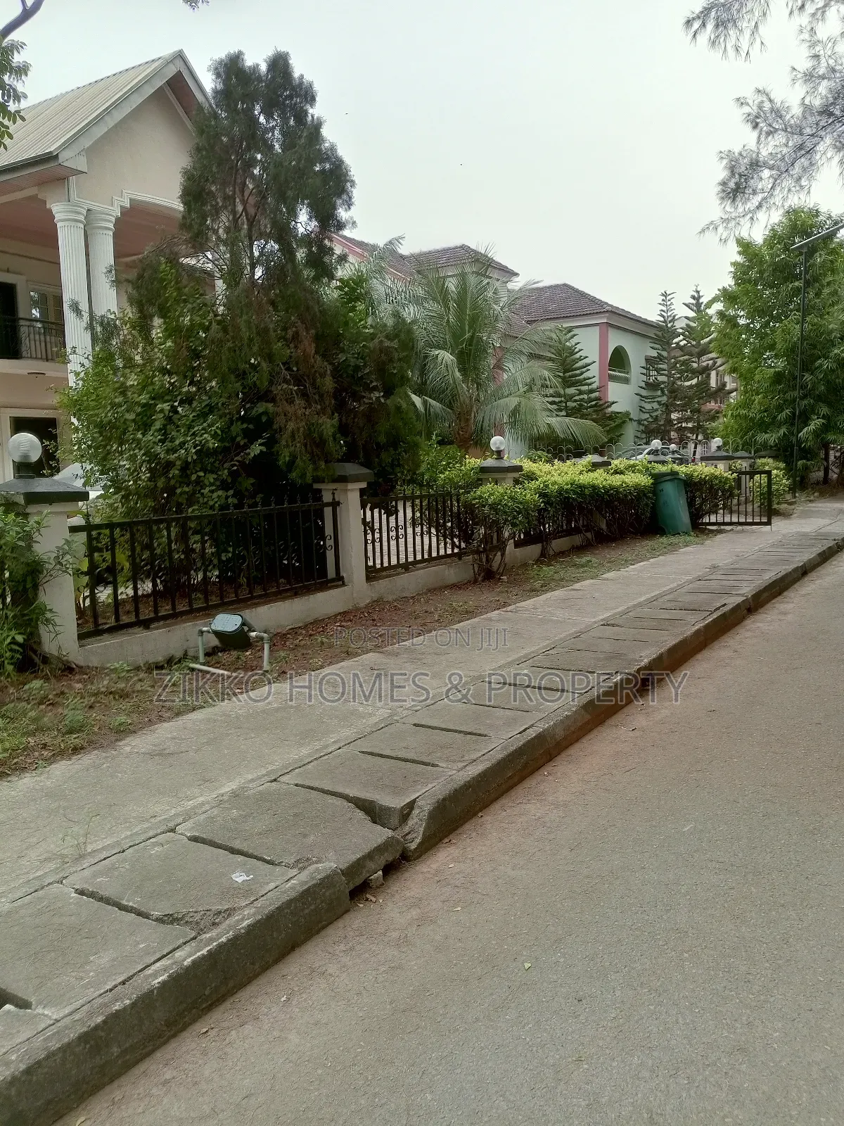 Land for Sale in Chevron