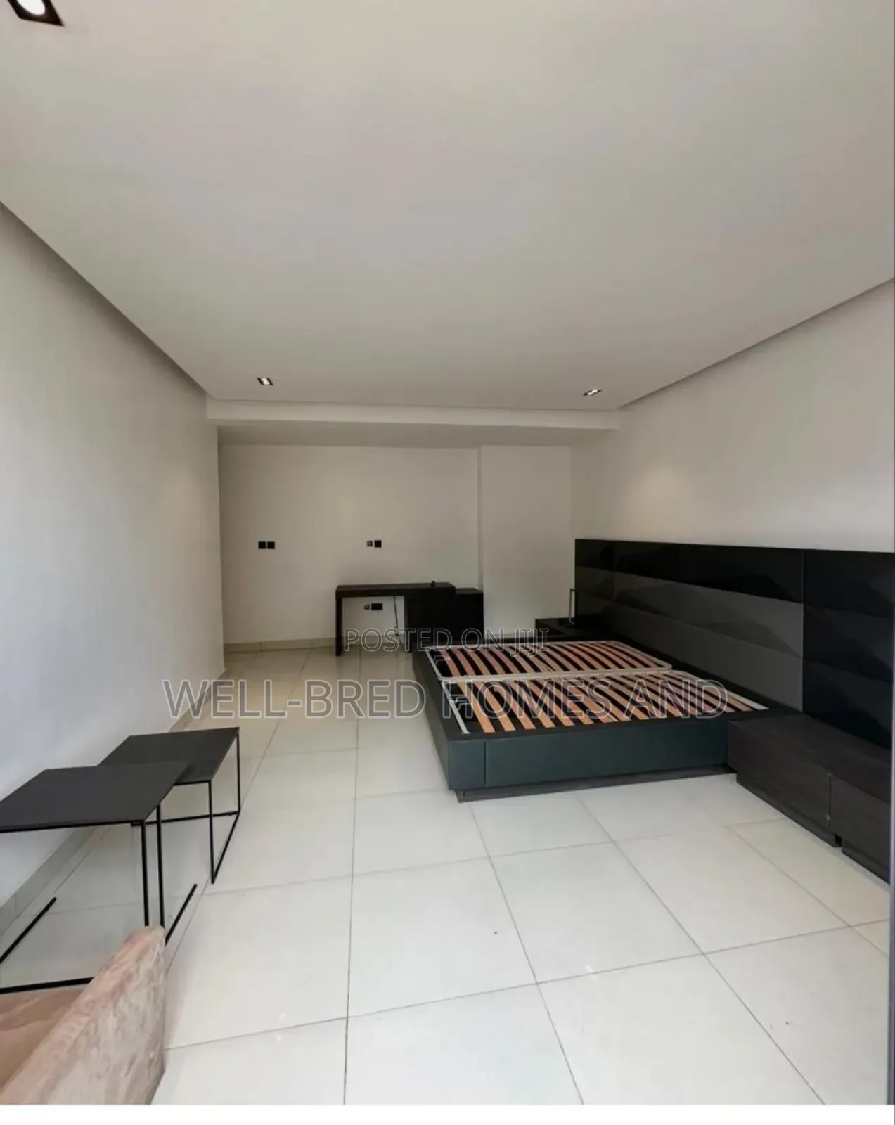 2bdrm Apartment In Lekki Phase 1 For Sale in Lekki Phase 1