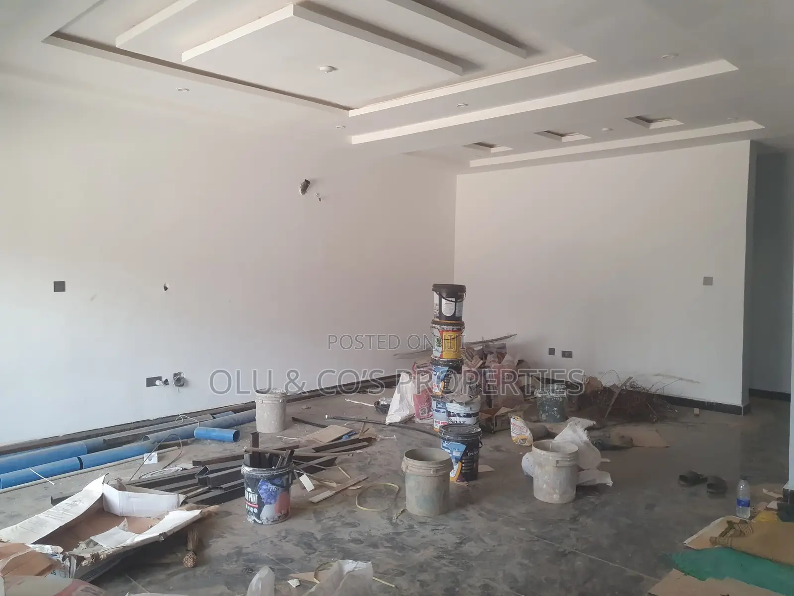 4bdrm Duplex in An Estate Along, Lugbe District for rent in Lugbe District