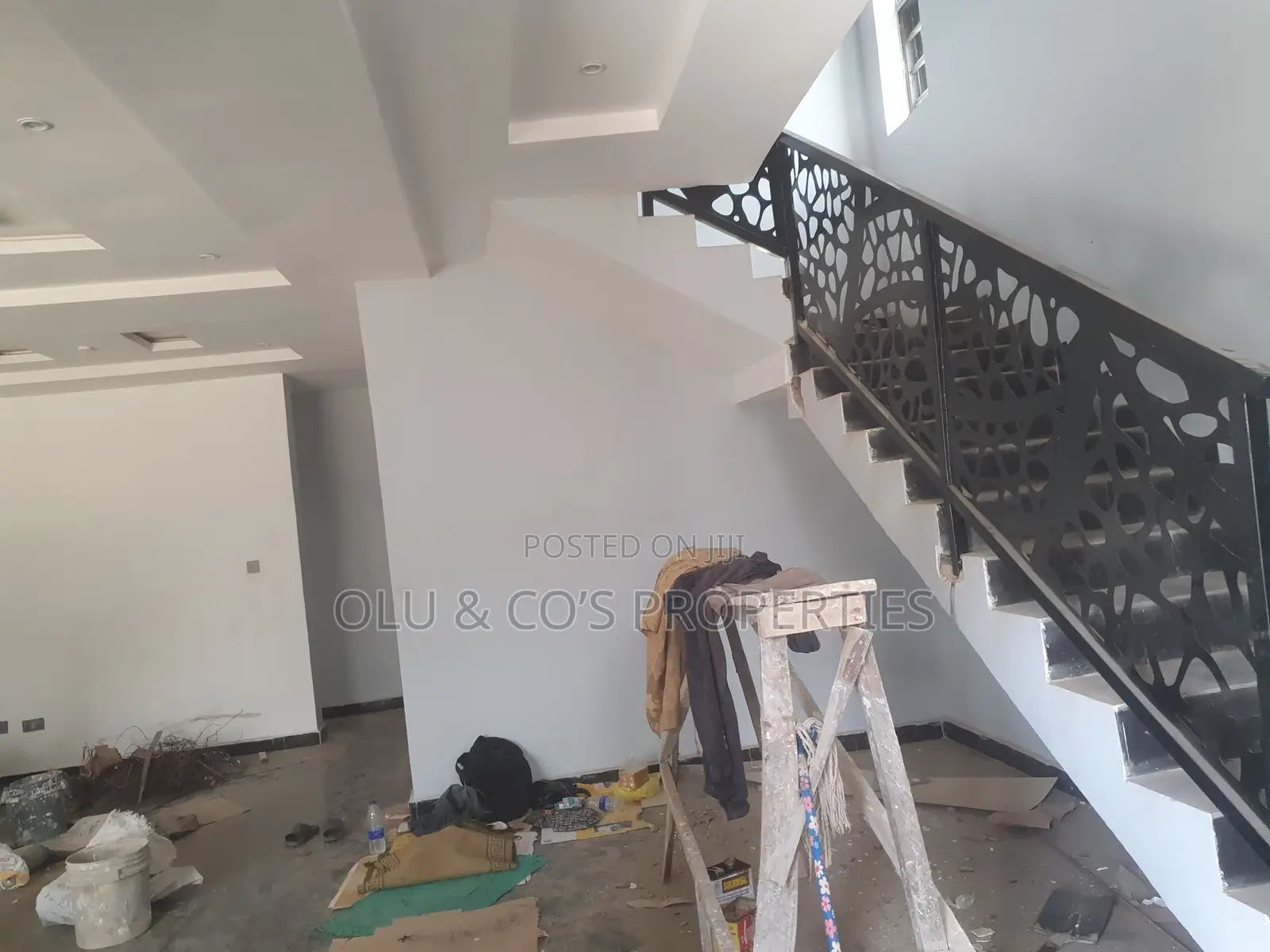 4bdrm Duplex in An Estate Along, Lugbe District for rent in Lugbe District