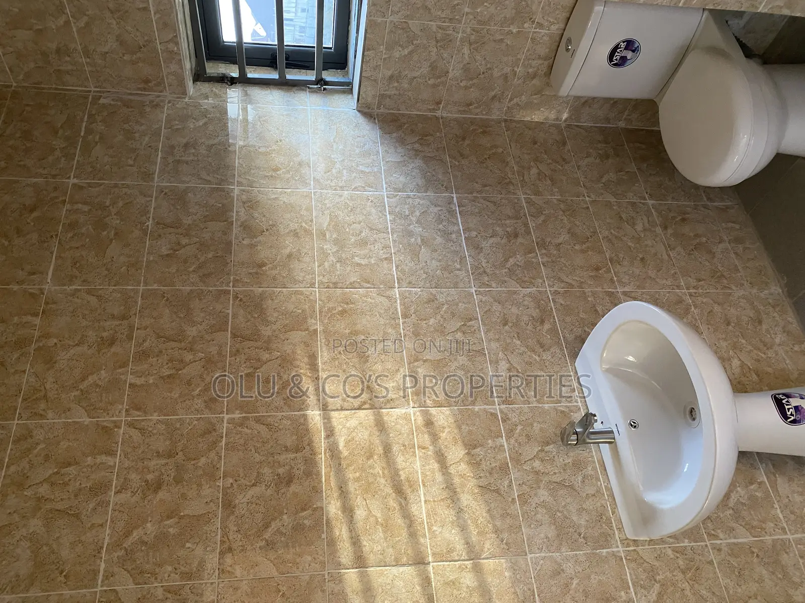 2bdrm Block of Flats in Pineville Estate, Lugbe District for rent in Lugbe District