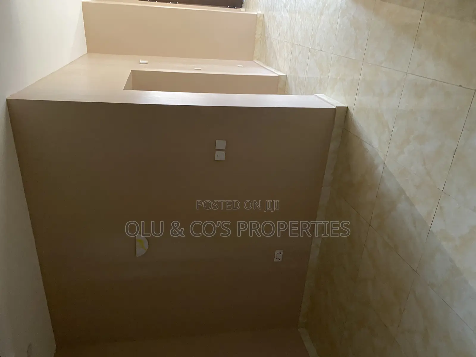 2bdrm Block of Flats in Pineville Estate, Lugbe District for rent in Lugbe District