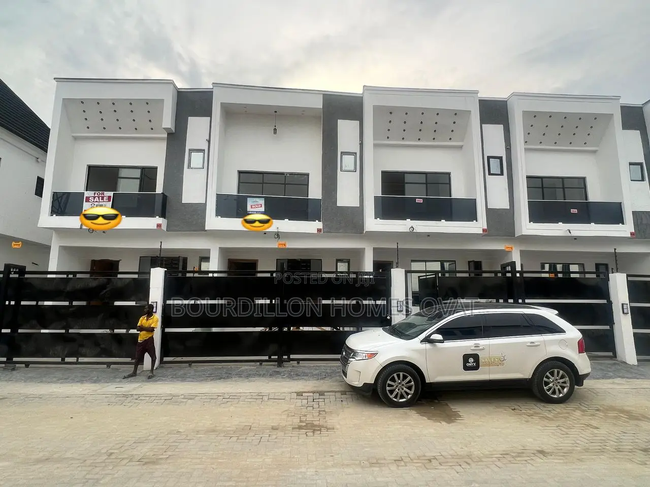 4bdrm Duplex in Ikota for sale in Ikota