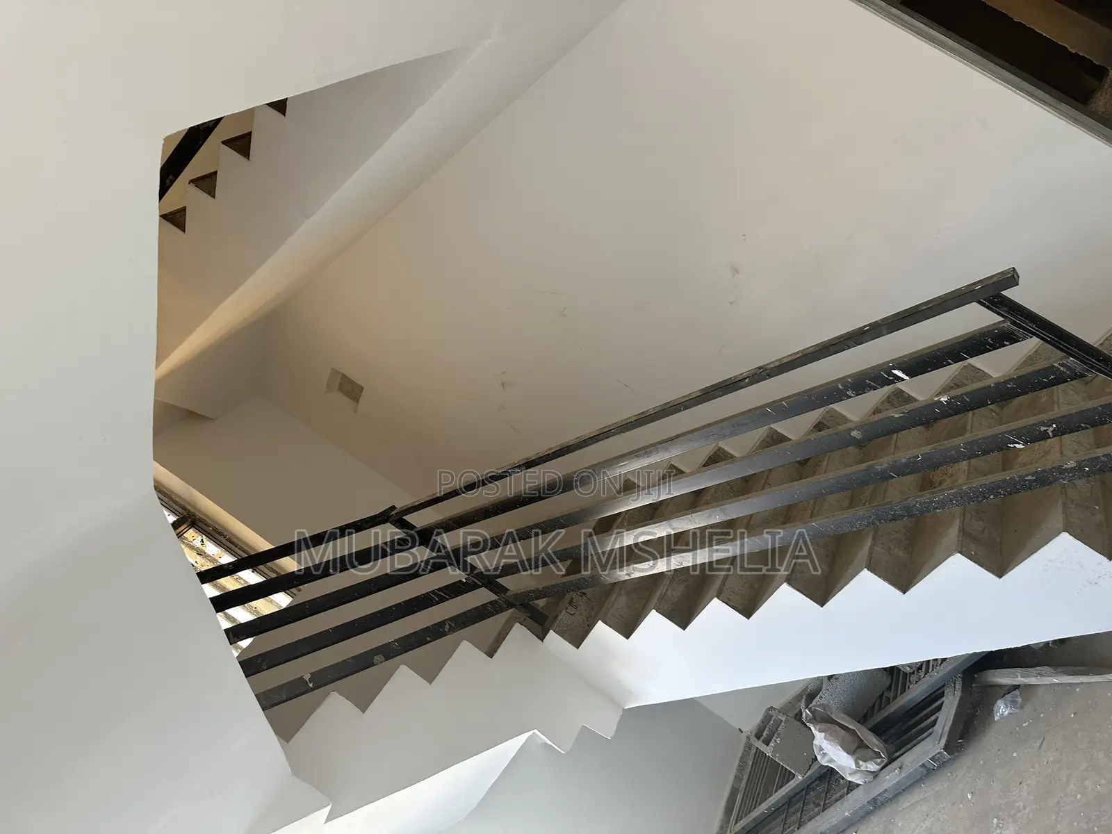 3bdrm Block of Flats in Idu Industrial for sale in Idu Industrial