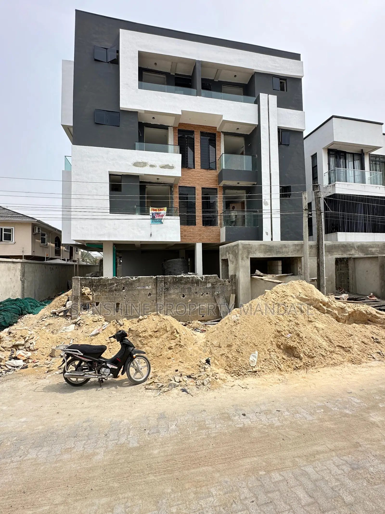 2bdrm Block of Flats in Ikate for sale in Ikate