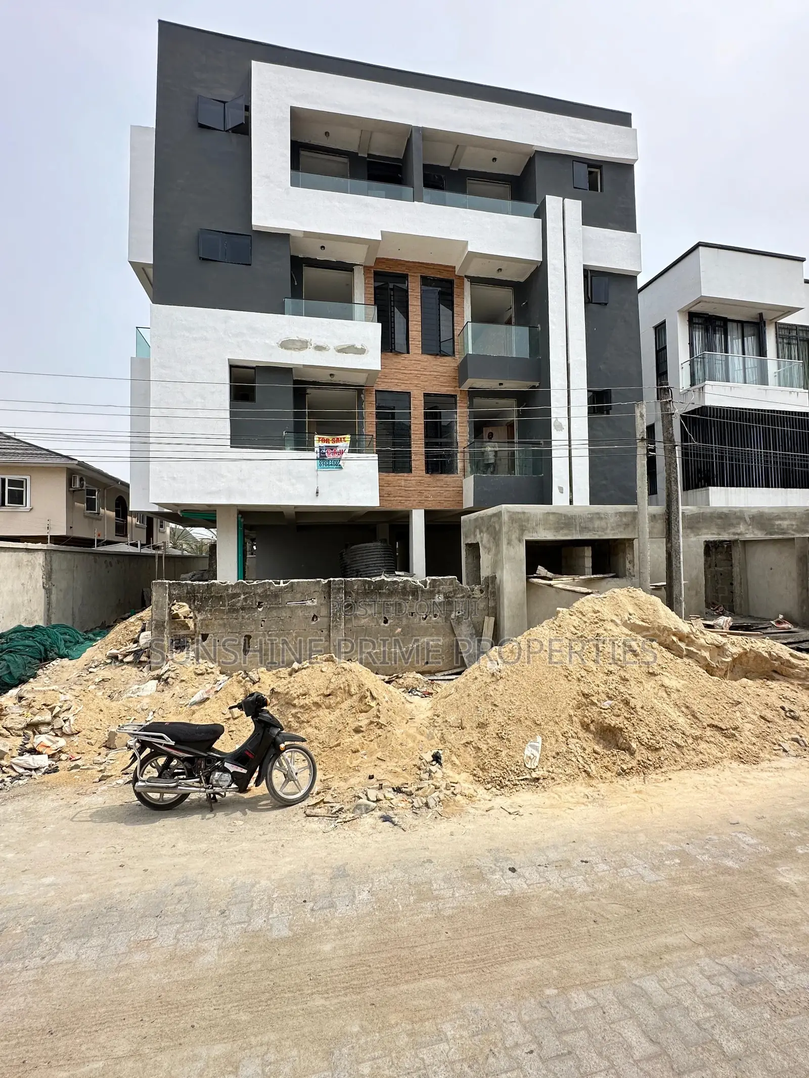 2bdrm Block of Flats in Ikate for sale in Ikate