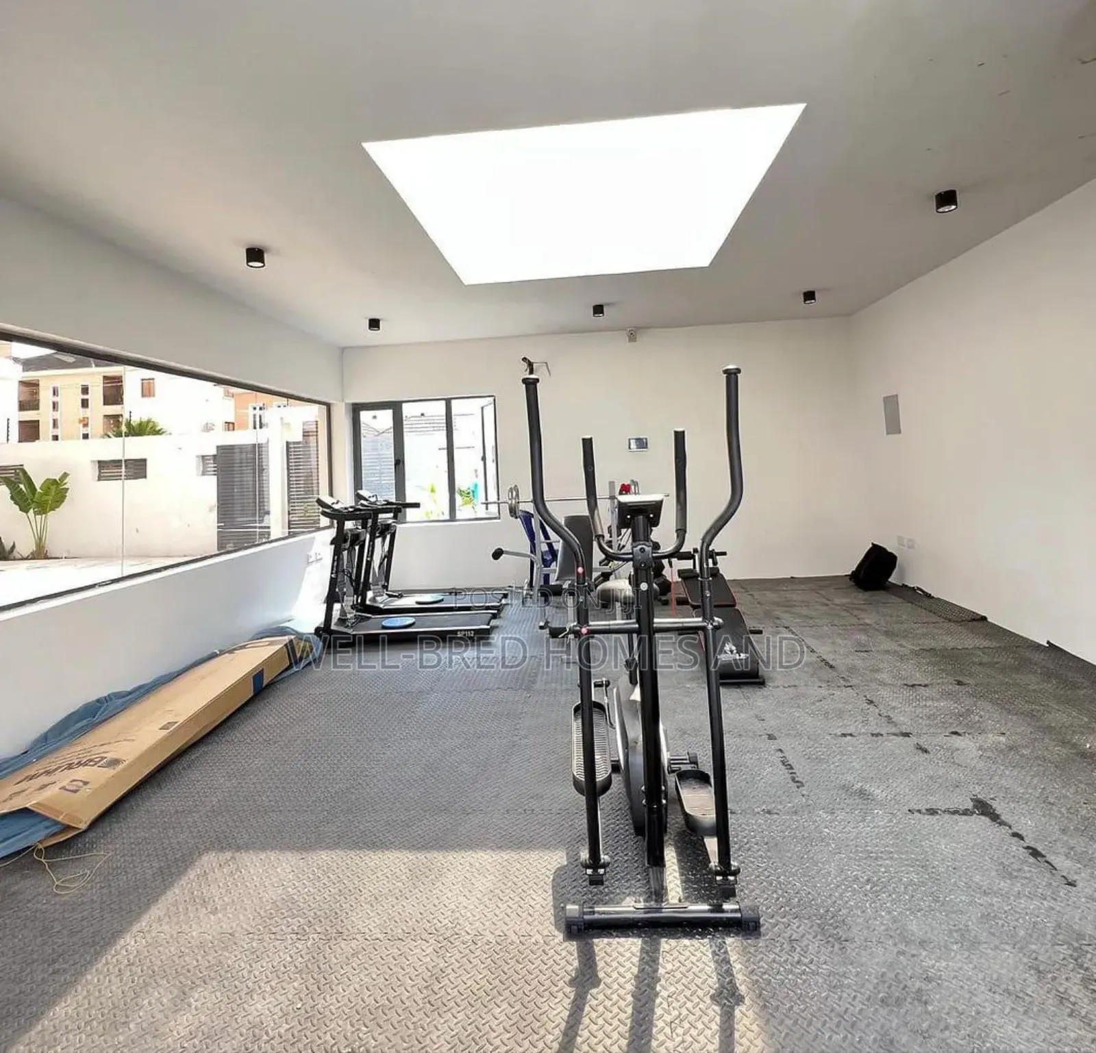 4bdrm Duplex in Lekki Phase 1 for rent in Lekki Phase 1