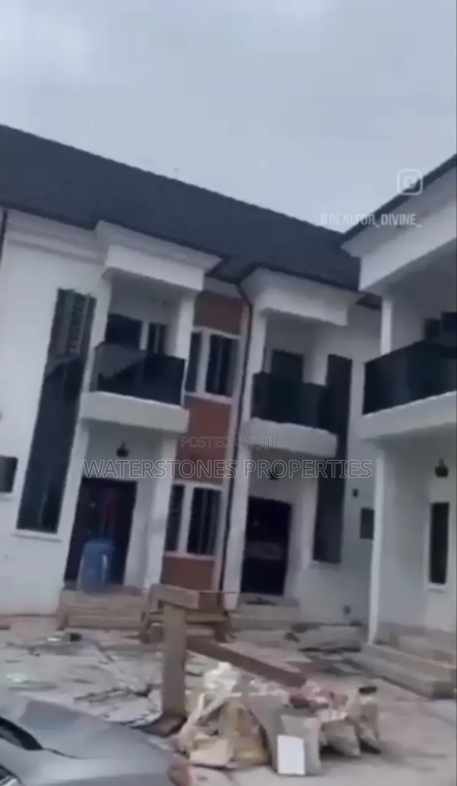 Terrace Duplex for Sale in Oshimili South