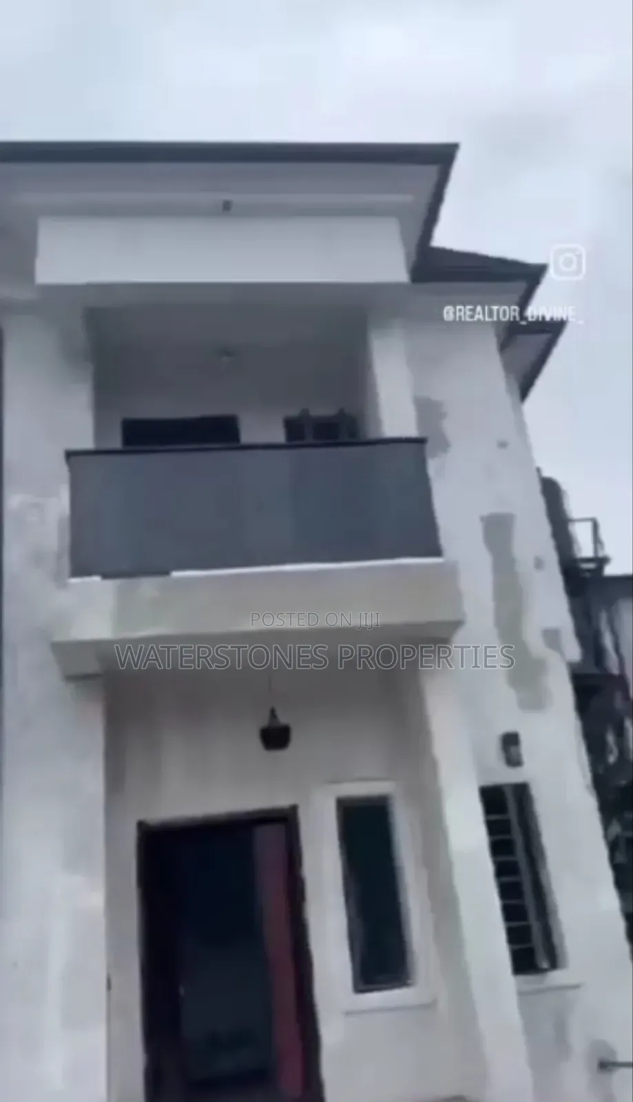 Terrace Duplex for Sale in Oshimili South