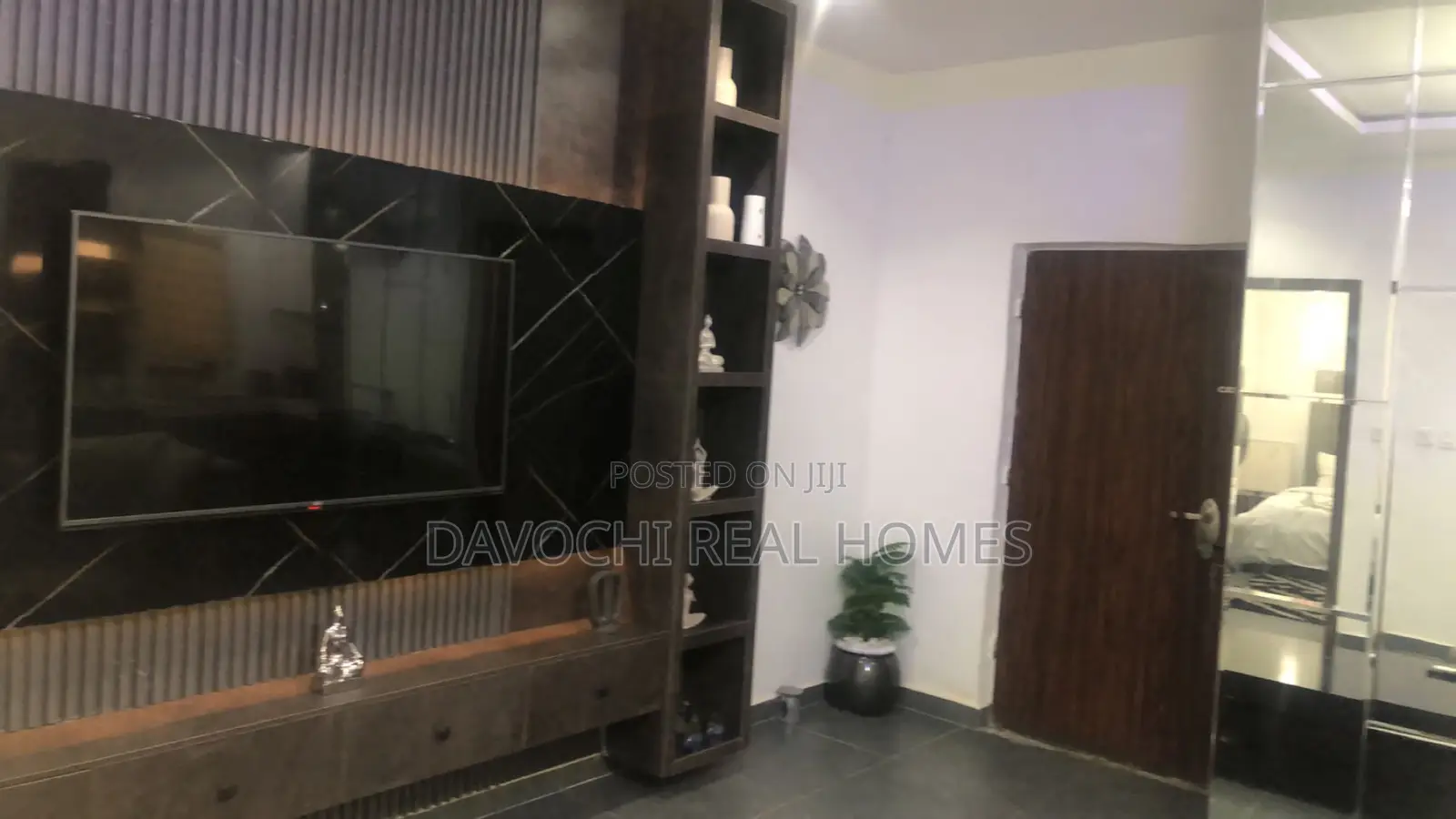 Furnished 1bdrm Apartment in Freedom Way, Lekki for sale in Lekki Phase 1