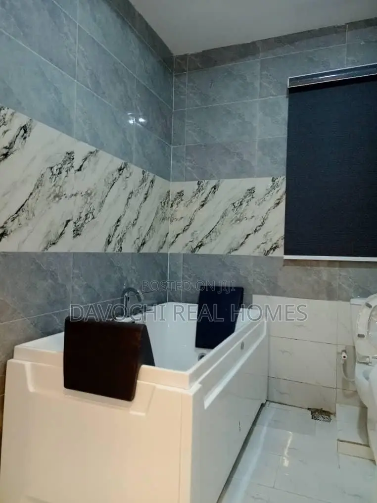 Furnished Mini Flat in Chevy View, Chevron. for rent in Chevron