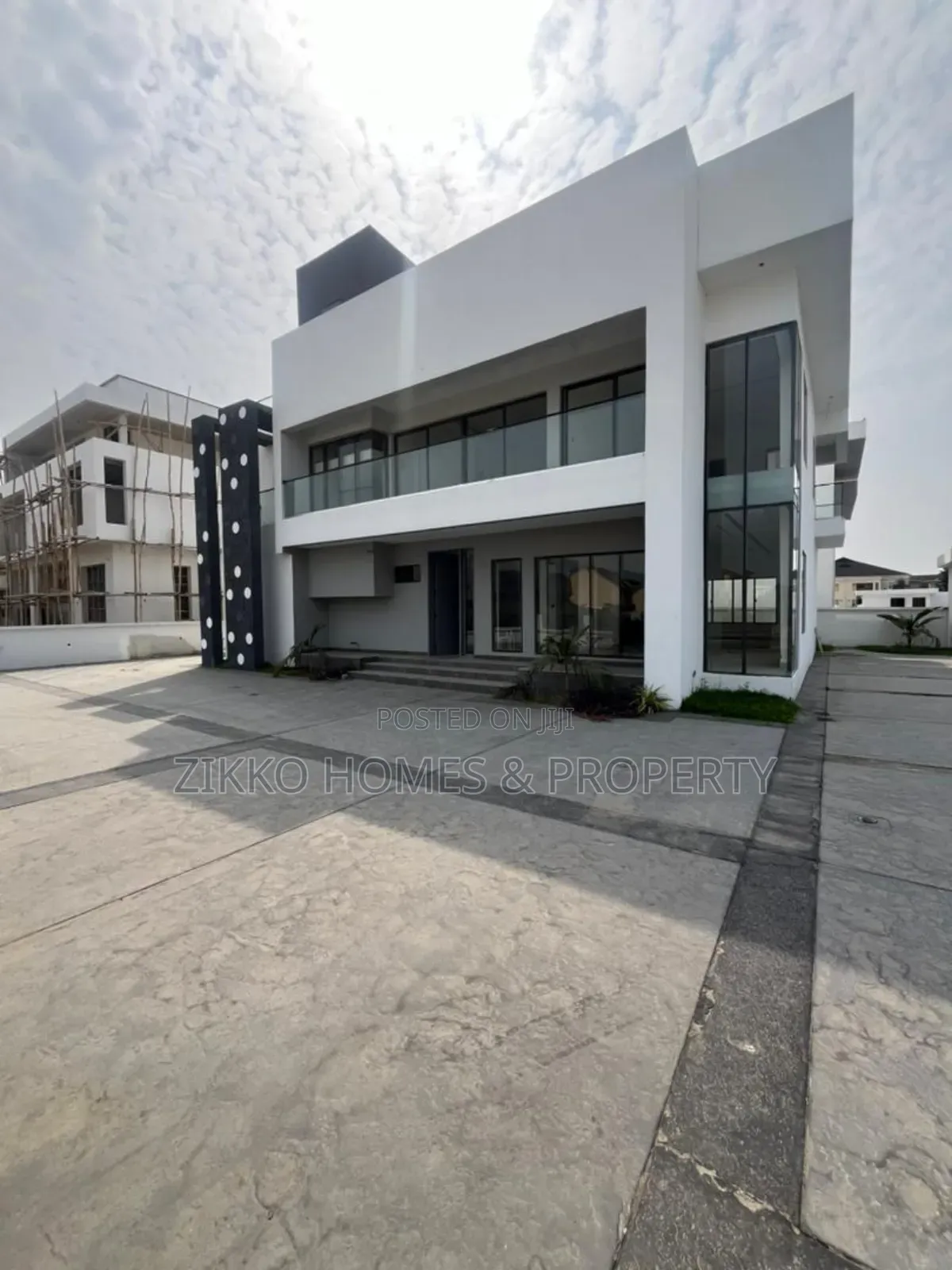 5bdrm Duplex in Royal Gardens Estate, Ajah for sale in Ajah