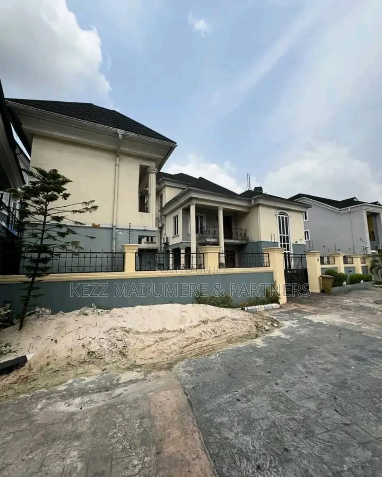 4bdrm Duplex in Rukpakulishi, for sale in Port-Harcourt
