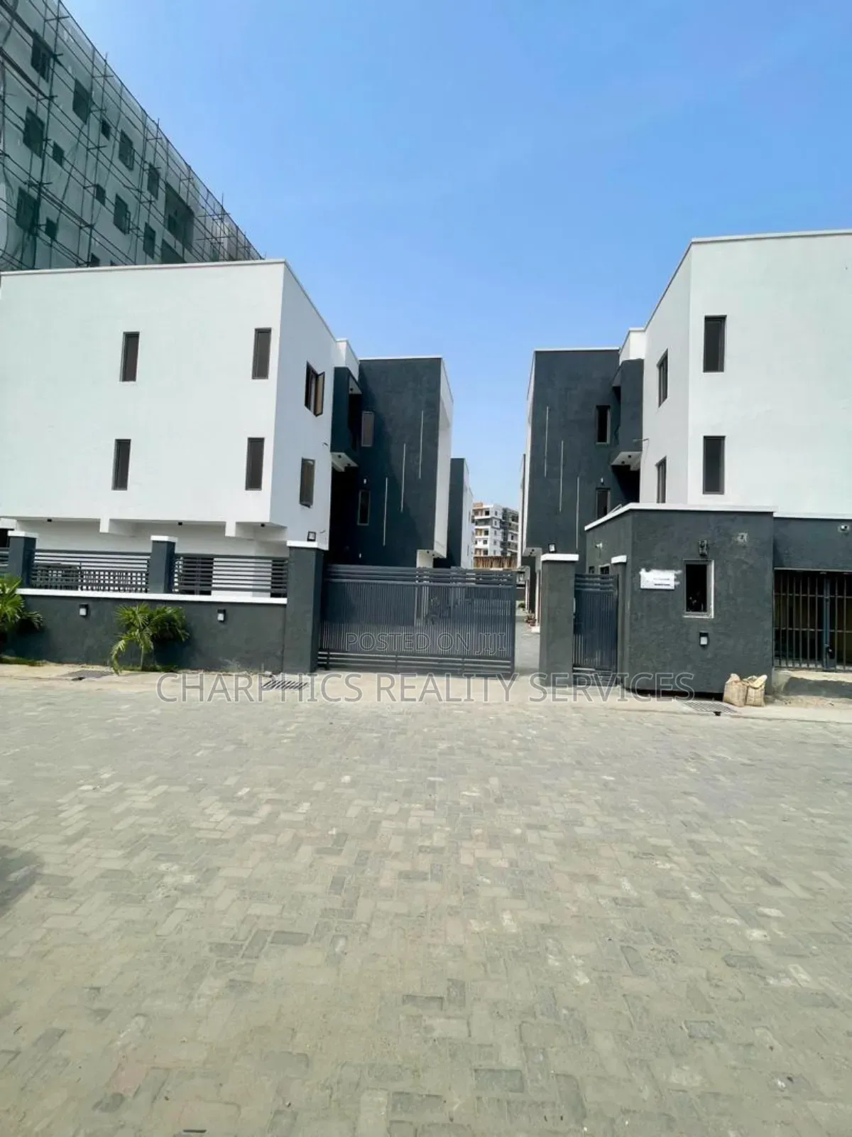4bdrm Duplex in Lekki Phase 1 for sale in Lekki Phase 1