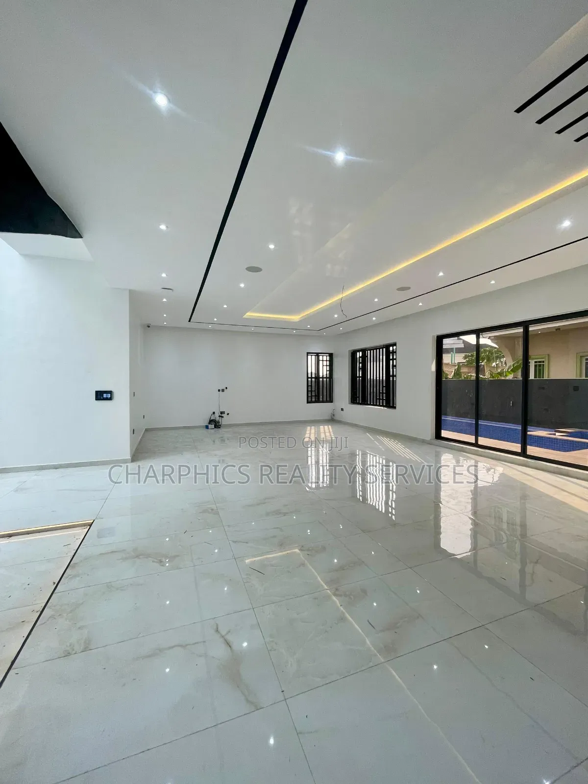 5bdrm Duplex in Ajah for sale in Ajah