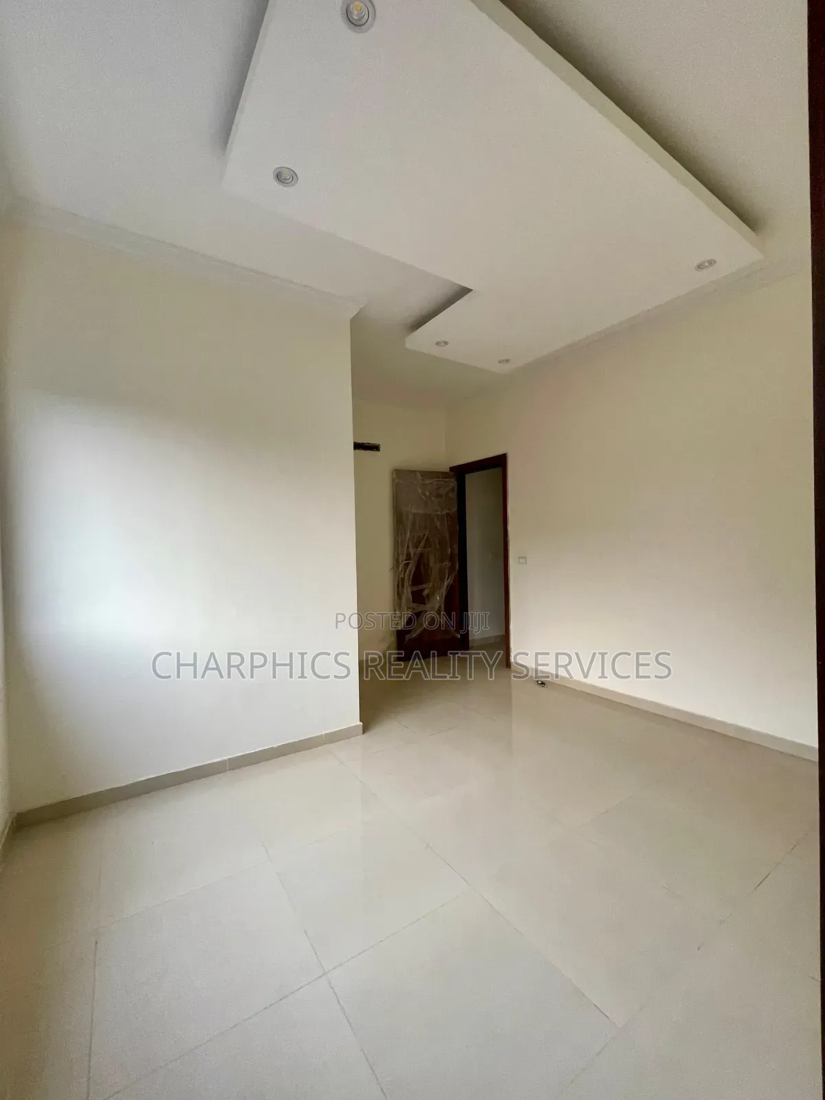 3bdrm Apartment in Victoria Island for sale in Victoria Island