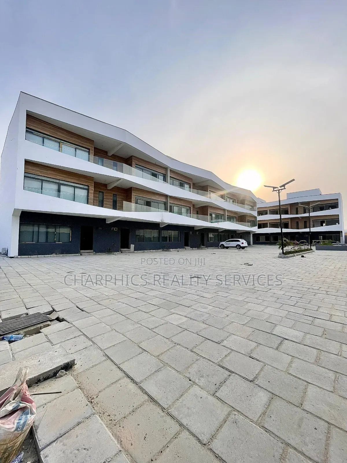 4bdrm Duplex in Ikate for sale in Ikate