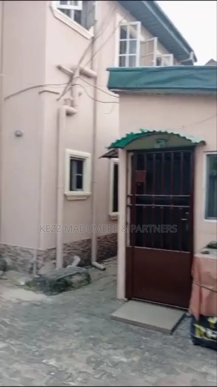 8bdrm Block of Flats in Farm Road , Eliozu , for sale in Port-Harcourt