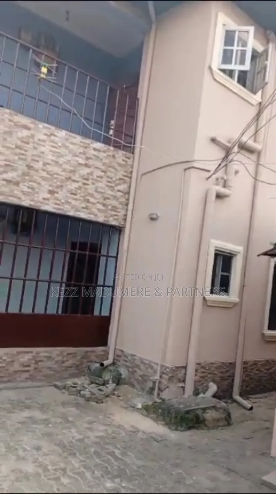 8bdrm Block of Flats in Farm Road , Eliozu , for sale in Port-Harcourt