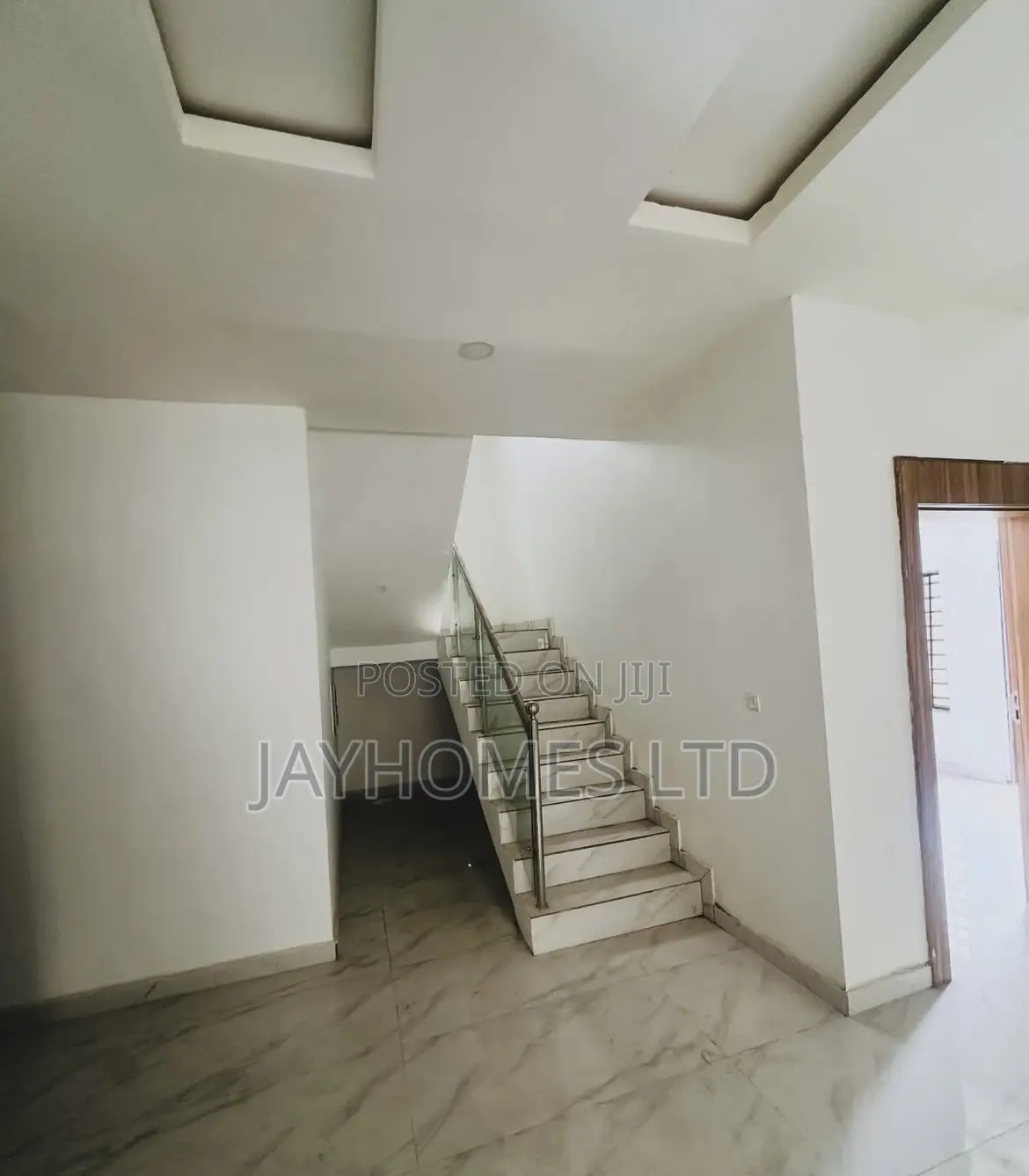 5bdrm Duplex in Housing Estate Asaba, Oshimili South for sale in Oshimili South