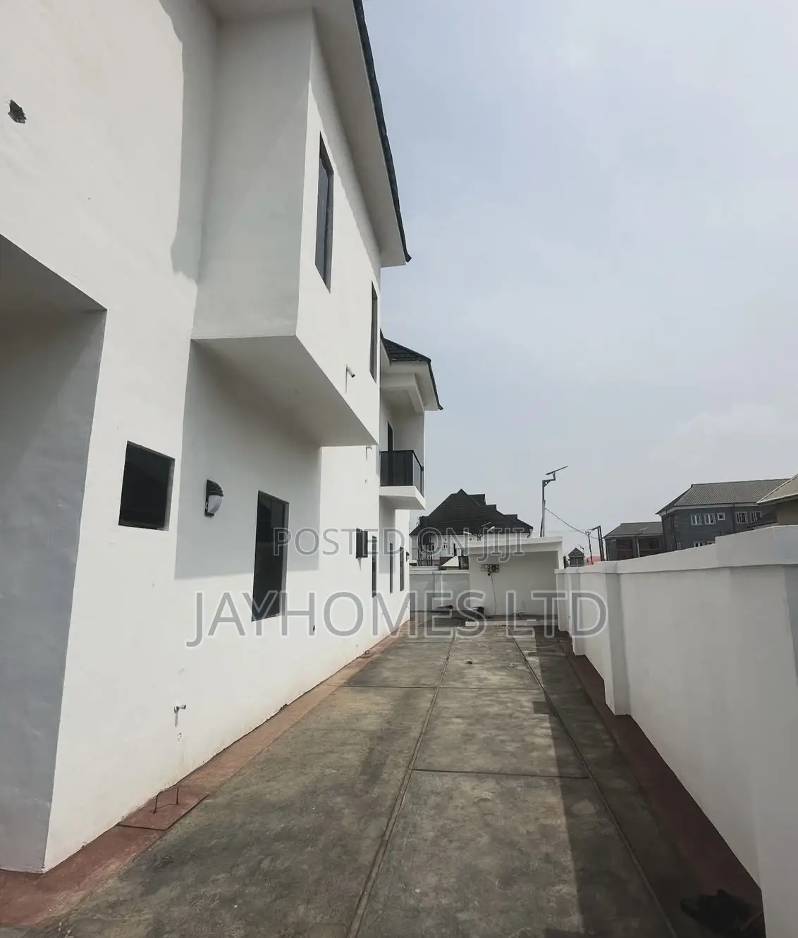 5bdrm Duplex in Housing Estate Asaba, Oshimili South for sale in Oshimili South