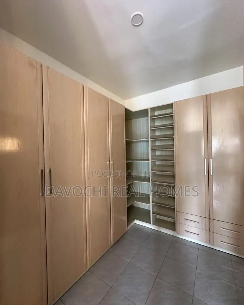 5bdrm Duplex in Ikate for rent in Ikate