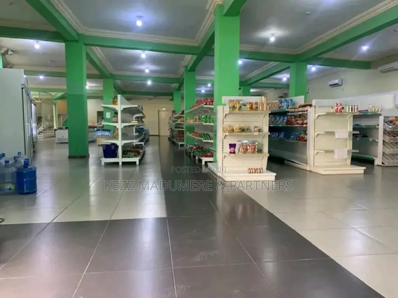 16bdrm House in Port Harcourt , for Sale in Port-Harcourt