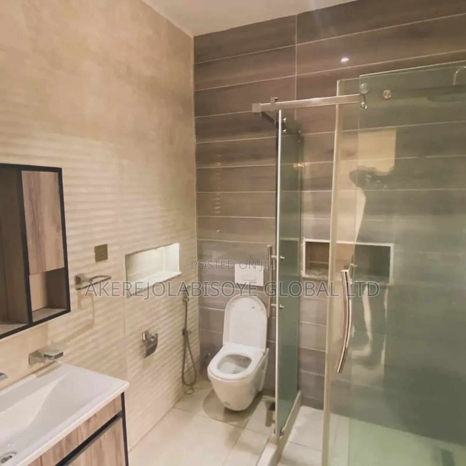 3bdrm Block of Flats in Jahi Gilmore Abuja for rent in Jahi