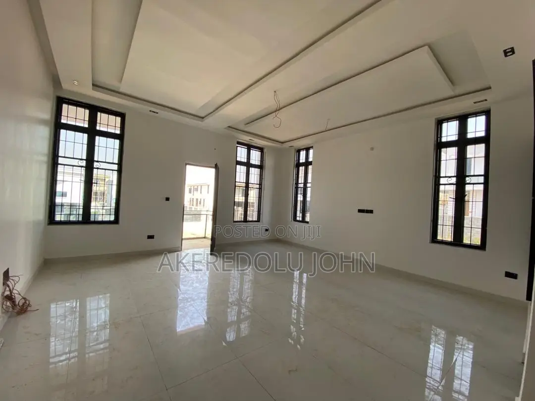 5bdrm Duplex in Galadimawa for sale in Galadimawa