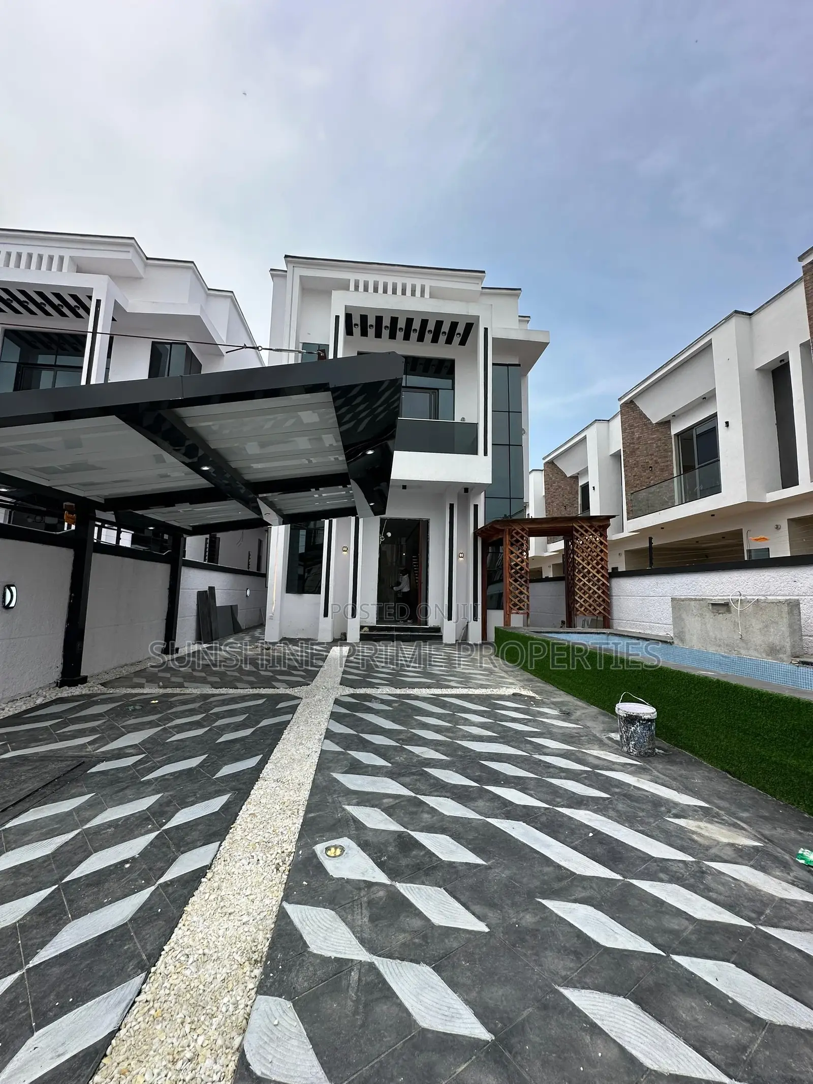 Furnished 5bdrm Duplex in Orchid Lekki Lagos for sale in Lekki