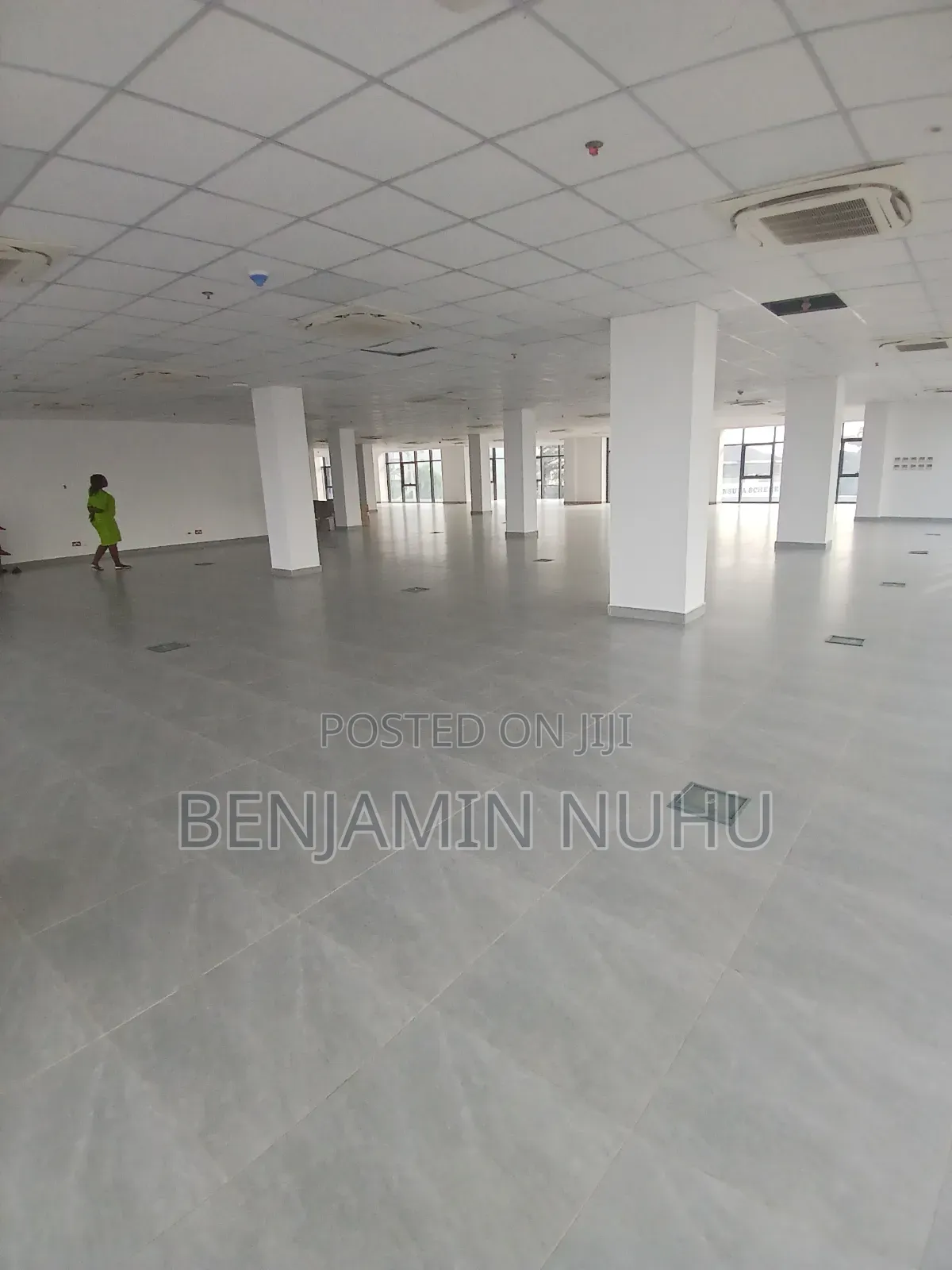 Over 200sqm Available for Office Space for Rent in Lekki 1 in Lekki Phase 1