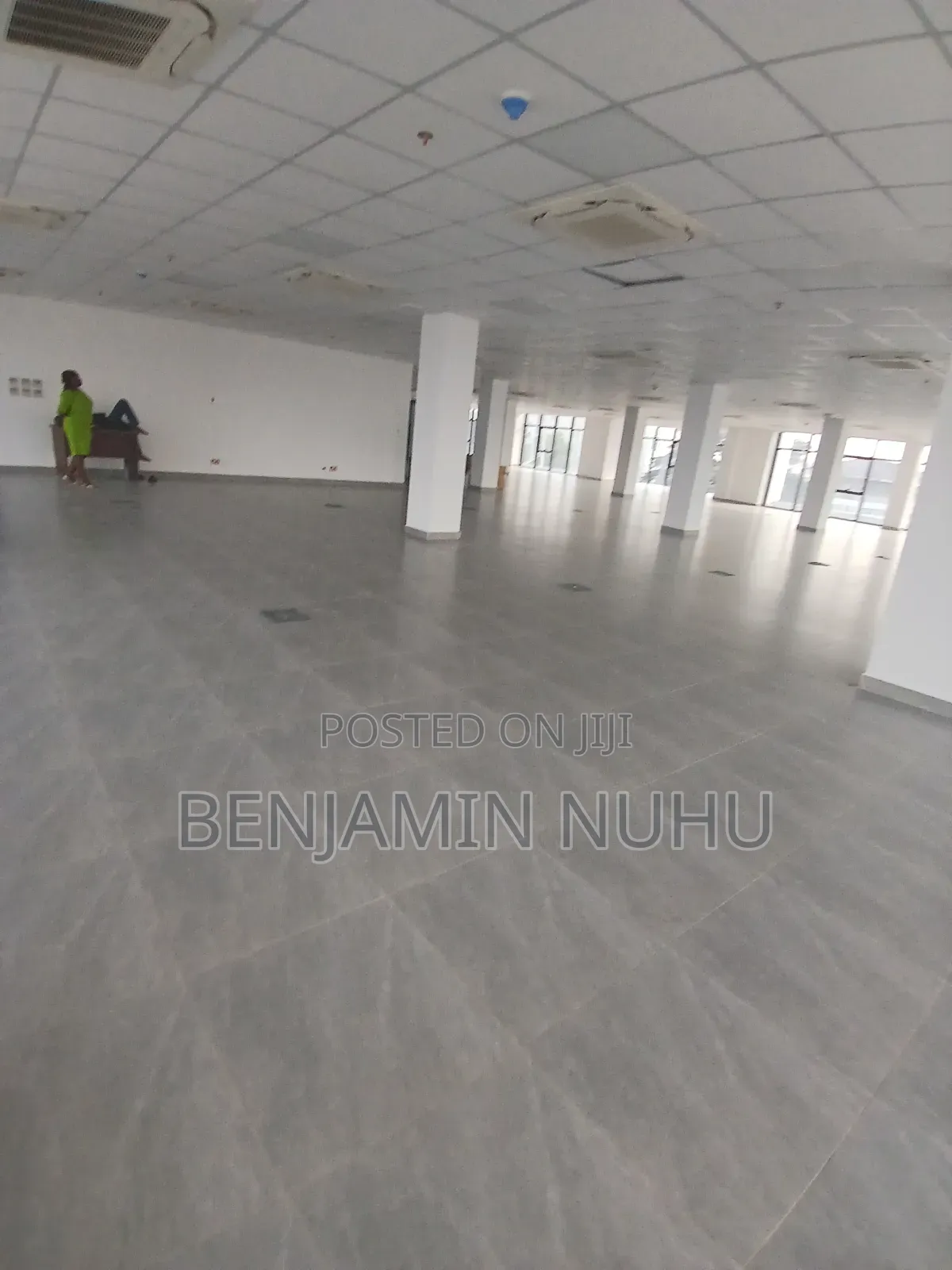 Over 200sqm Available for Office Space for Rent in Lekki 1 in Lekki Phase 1