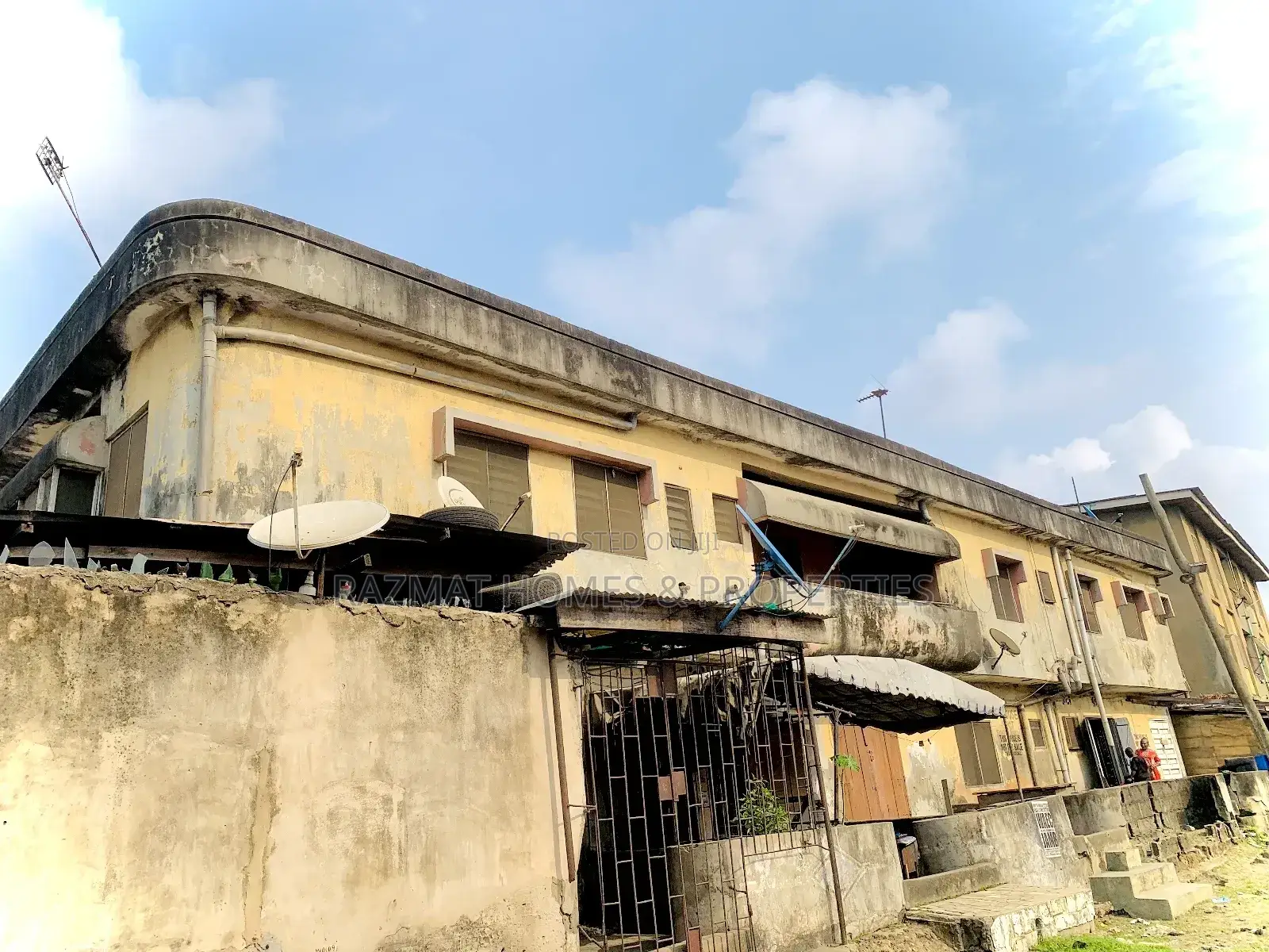 2bdrm Block of Flats in Ijesha for sale in Ijesha