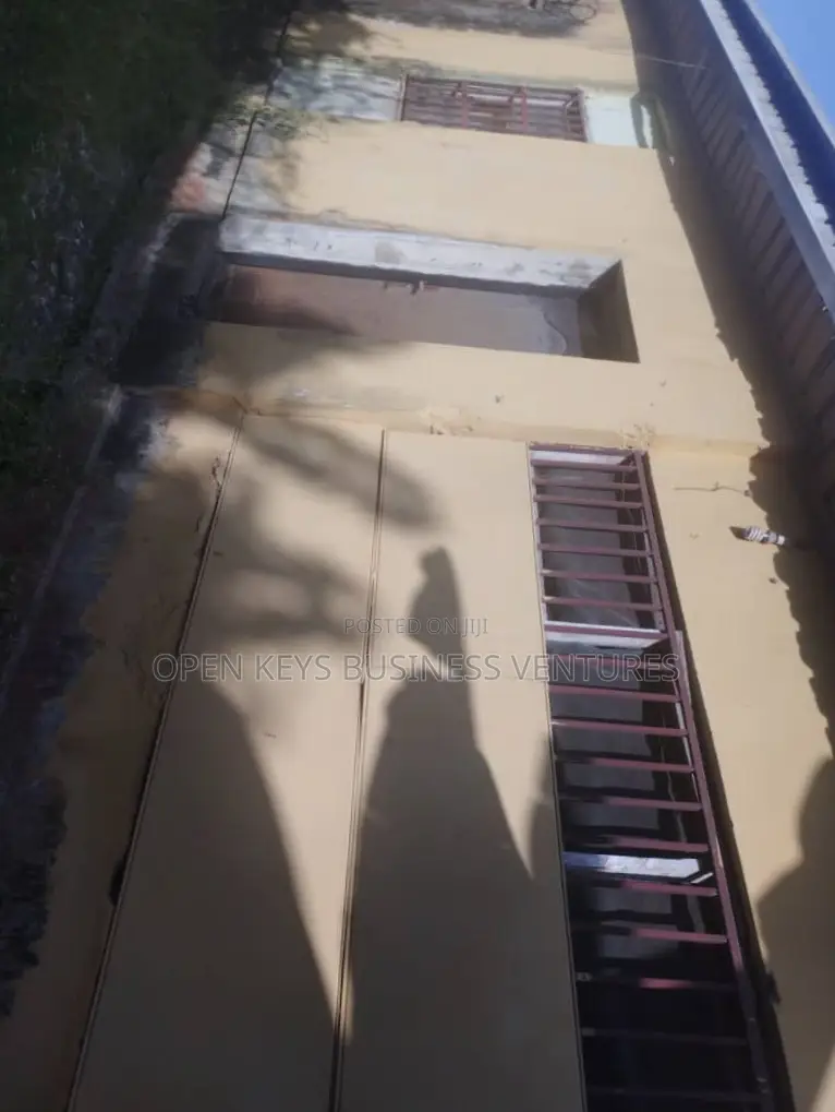 2bdrm Bungalow in Adenihun, Agodi for sale in Agodi