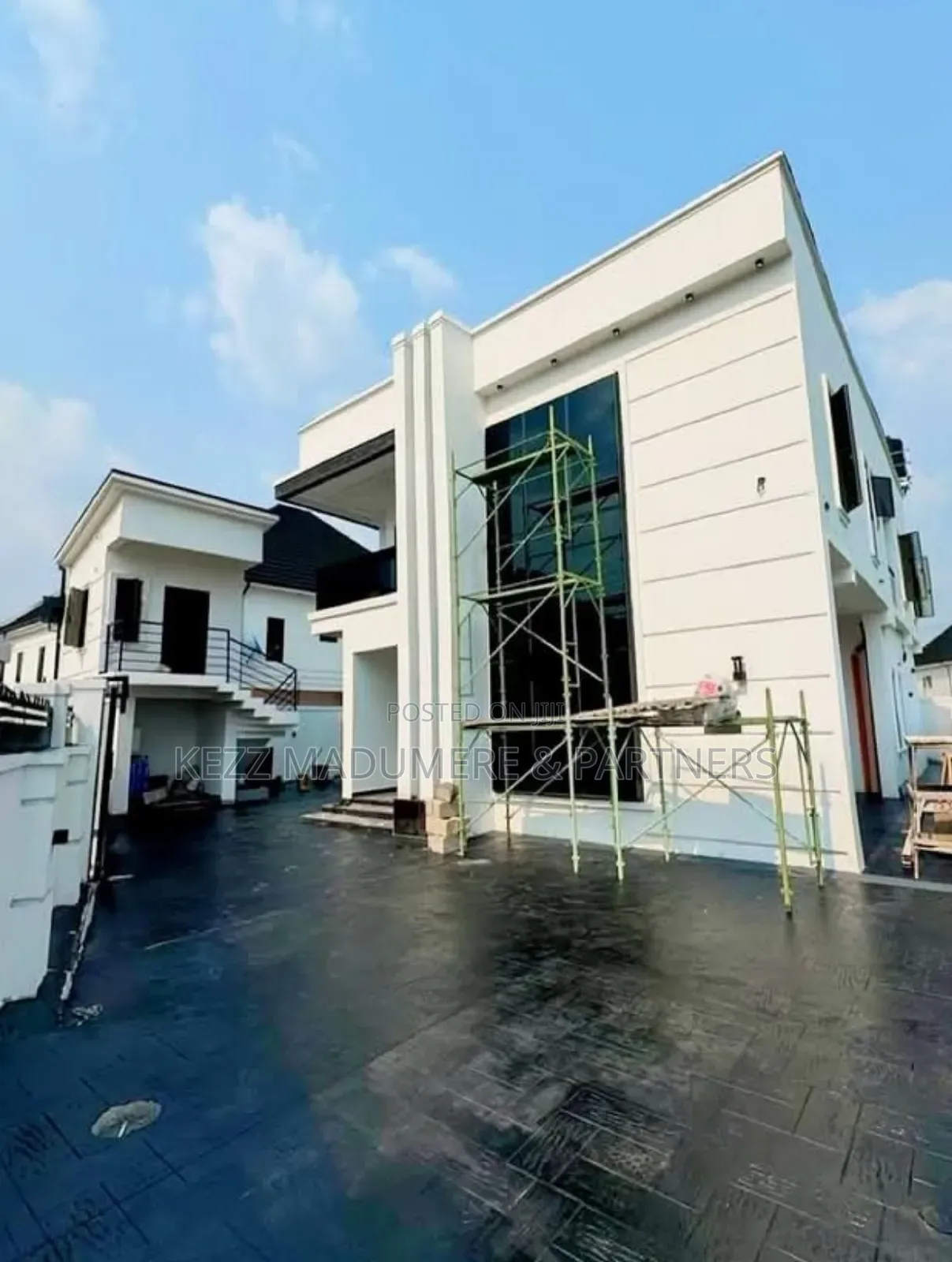 4bdrm Duplex in Dr Peter Odili , for sale in Port-Harcourt