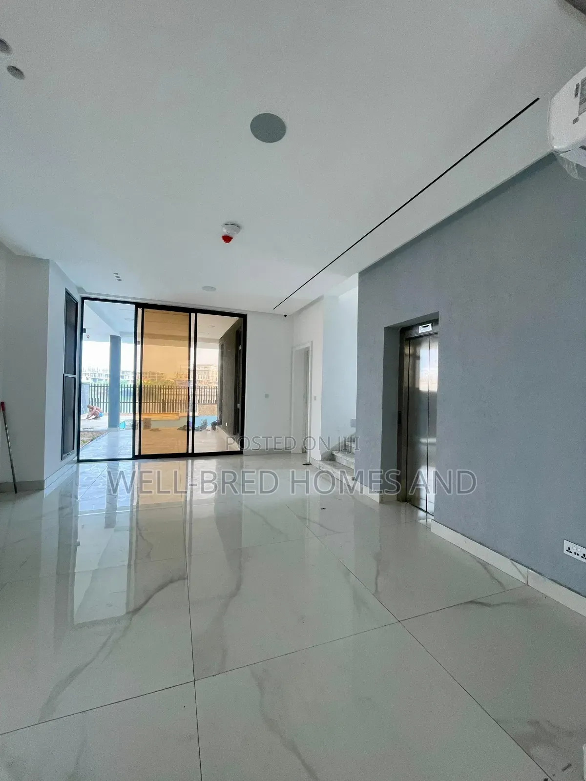 5bdrm Duplex in Ikoyi Lagos for sale in Ikoyi