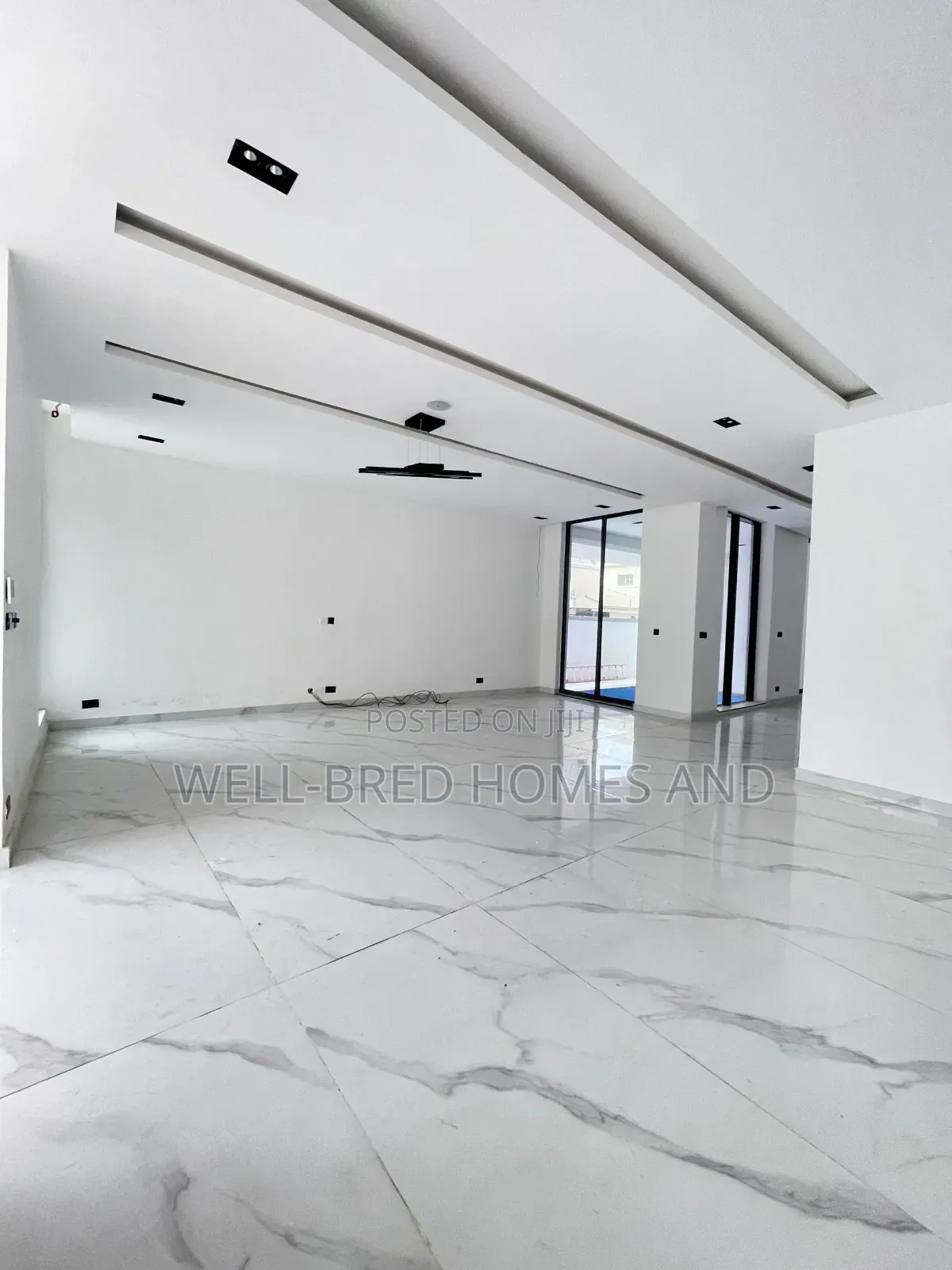 5bdrm Duplex in Lekki Phase 1 for sale in Lekki Phase 1