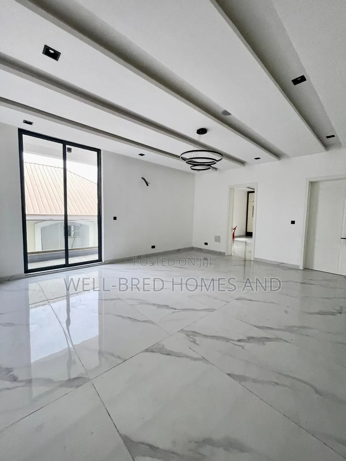 5bdrm Duplex in Lekki Phase 1 for sale in Lekki Phase 1