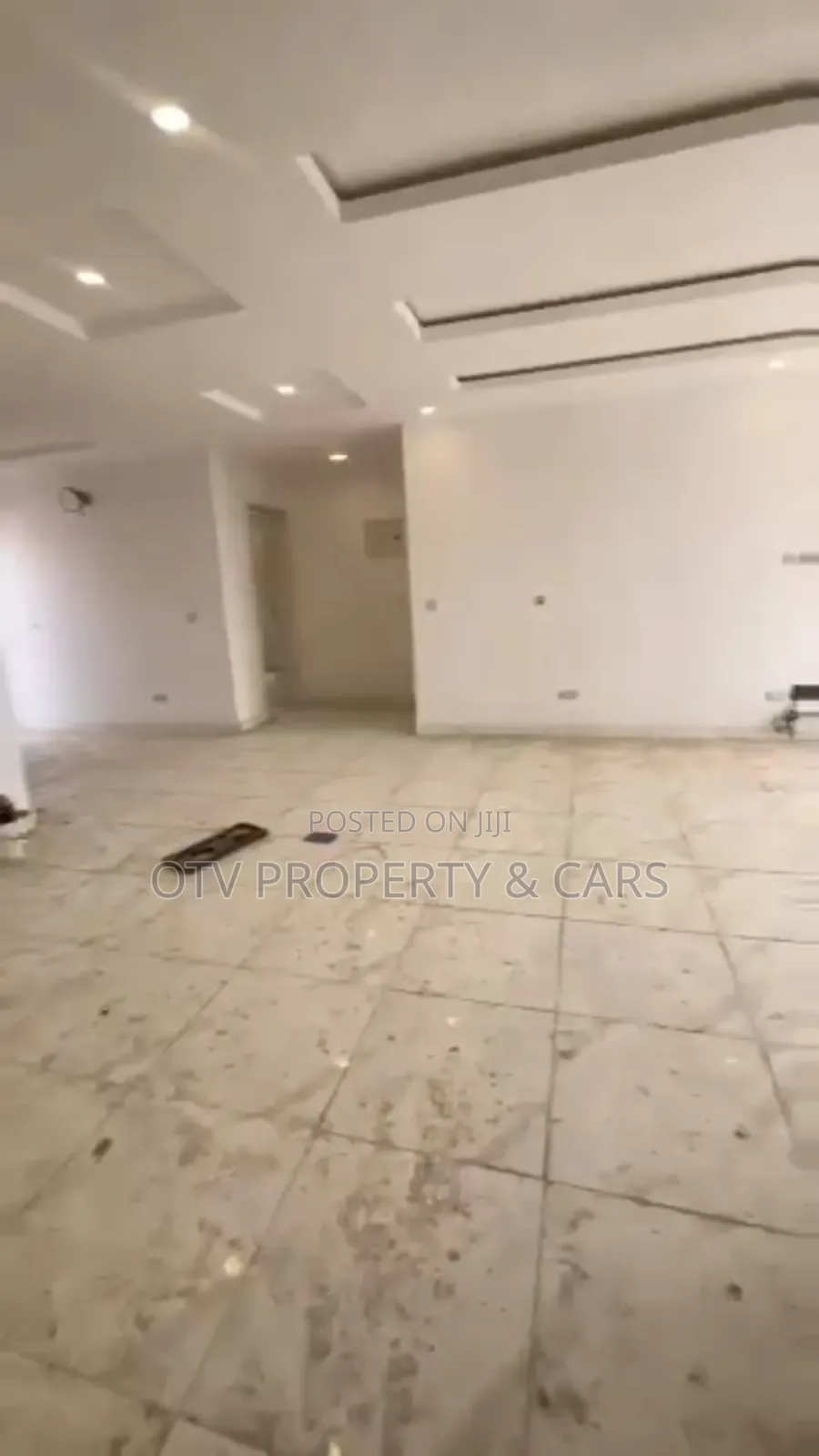 Furnished 3bdrm Penthouse in Lekki Phase 1 for sale in Lekki Phase 1