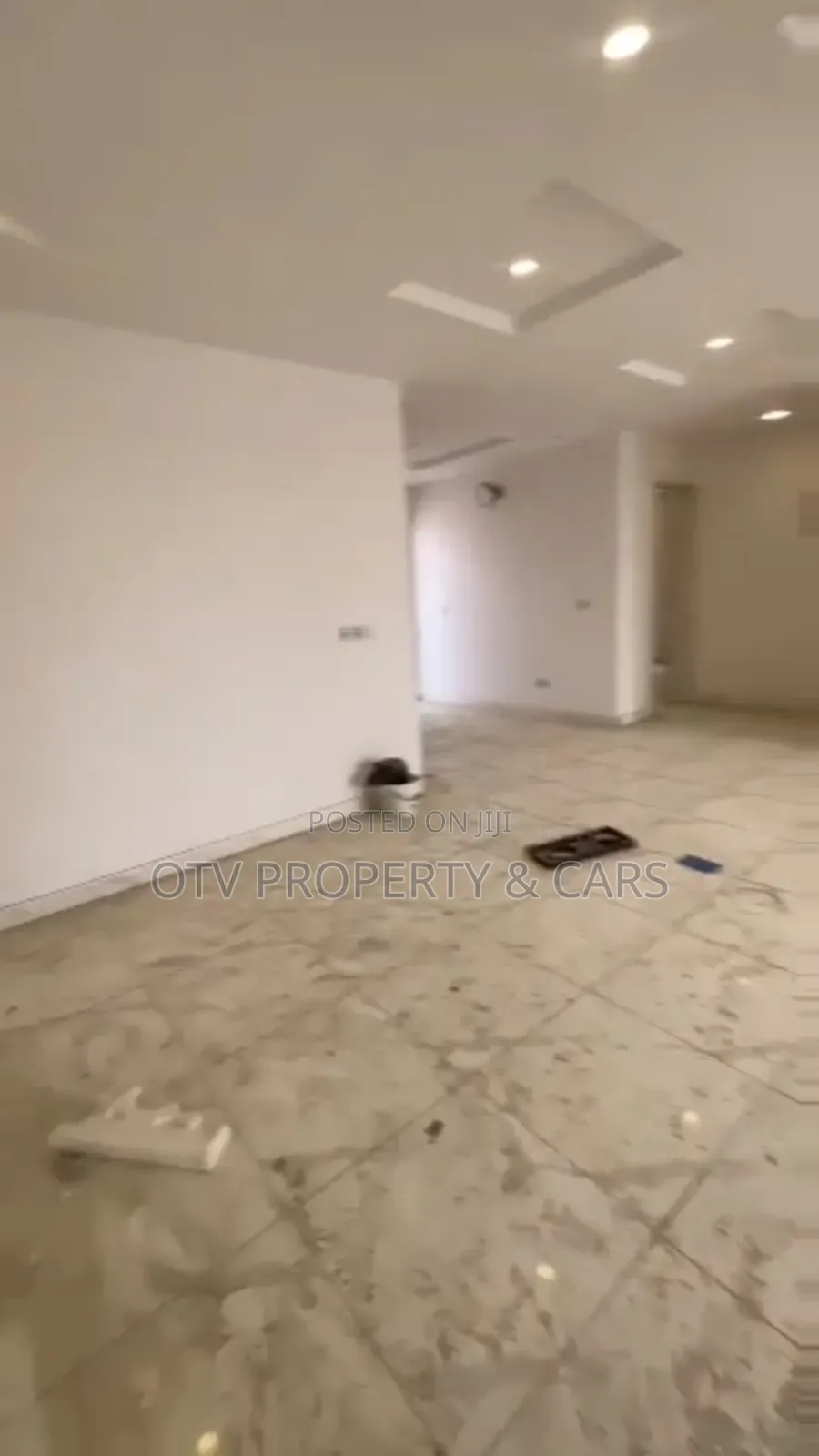 Furnished 3bdrm Penthouse in Lekki Phase 1 for sale in Lekki Phase 1
