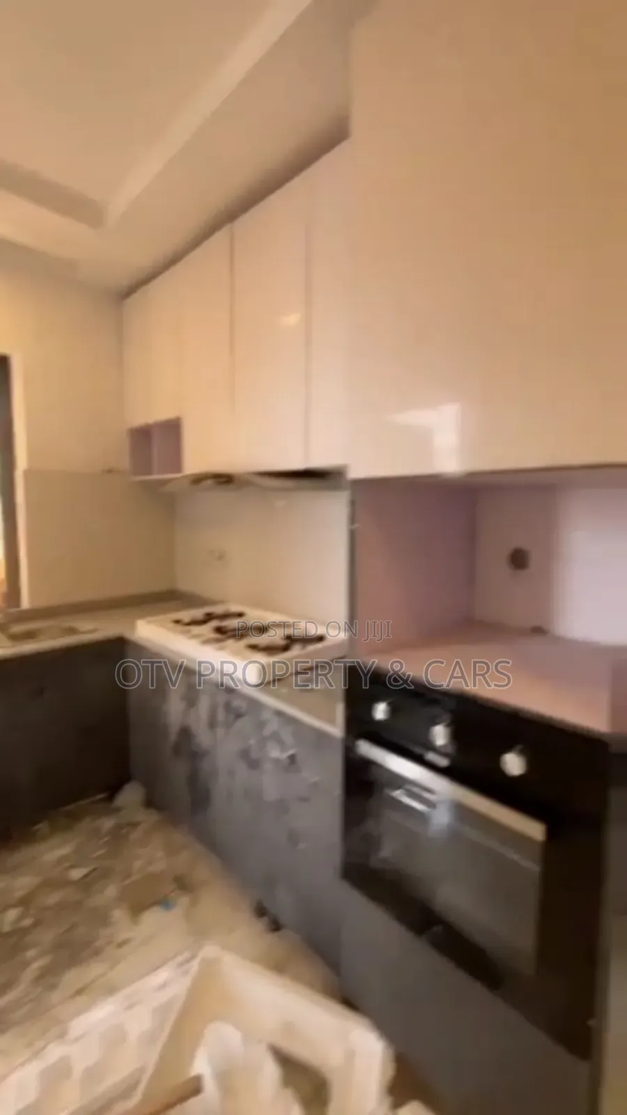 Furnished 3bdrm Penthouse in Lekki Phase 1 for sale in Lekki Phase 1