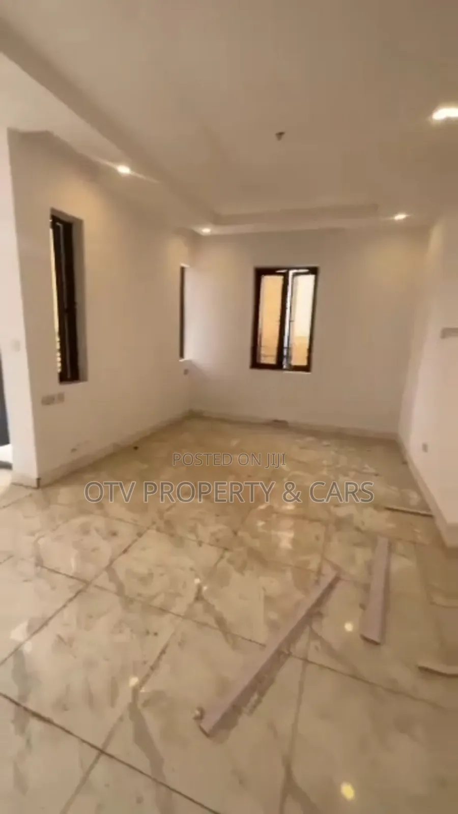Furnished 3bdrm Penthouse in Lekki Phase 1 for sale in Lekki Phase 1
