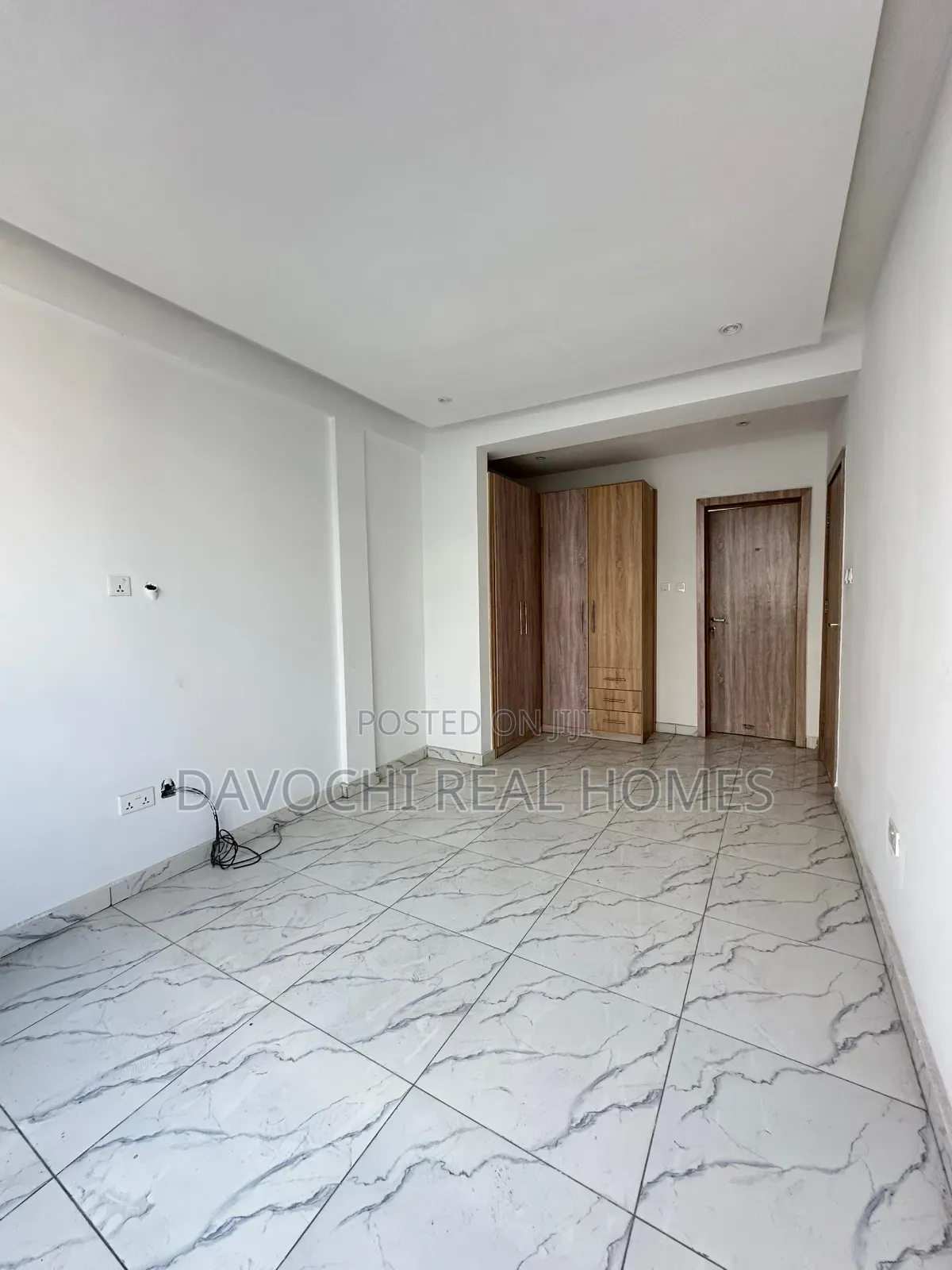 2bdrm Apartment in Mobile Road, Lekki for rent in Lekki