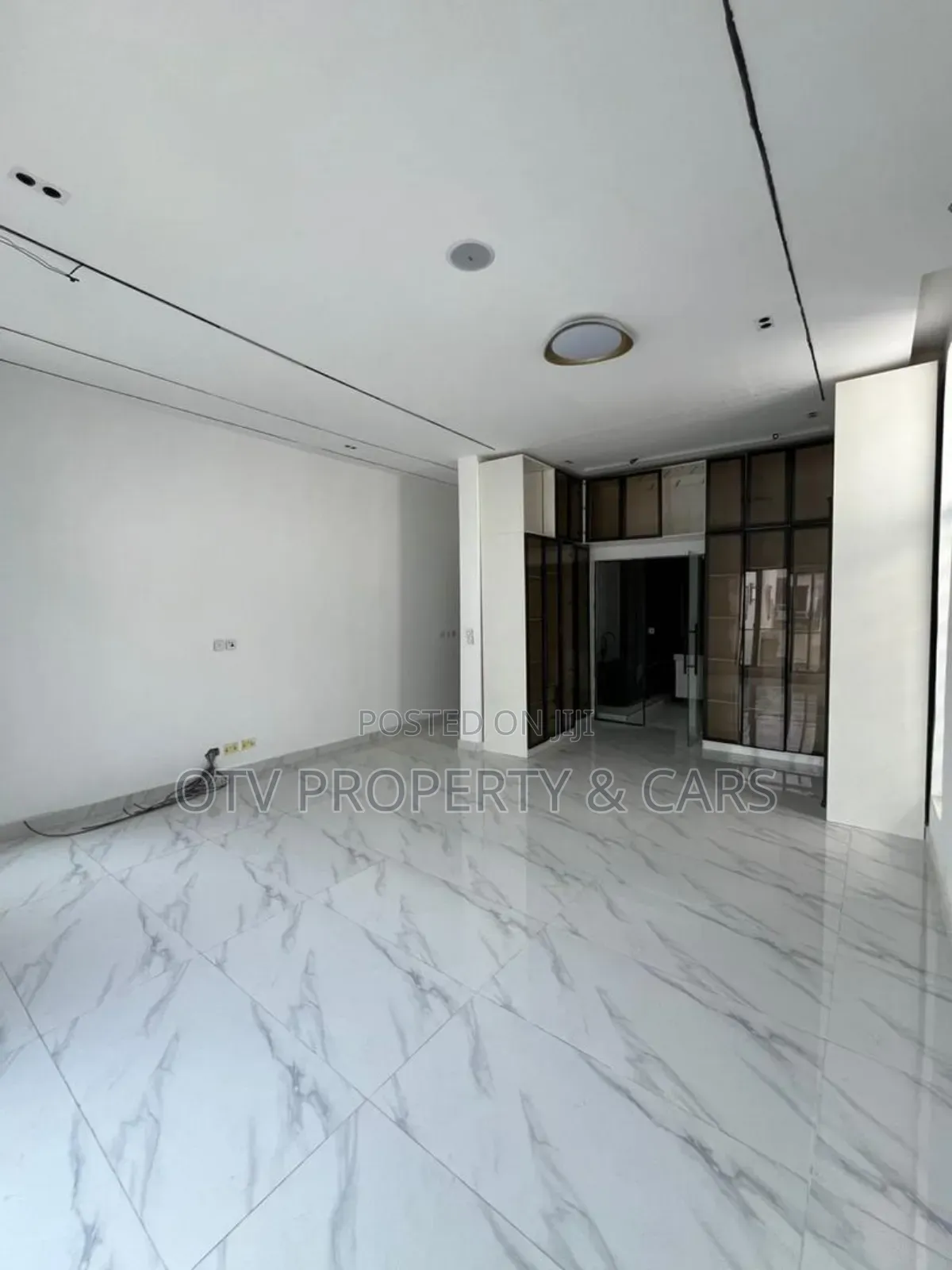 Furnished 4bdrm Maisonette in Lekki Phase 1 for sale in Lekki Phase 1