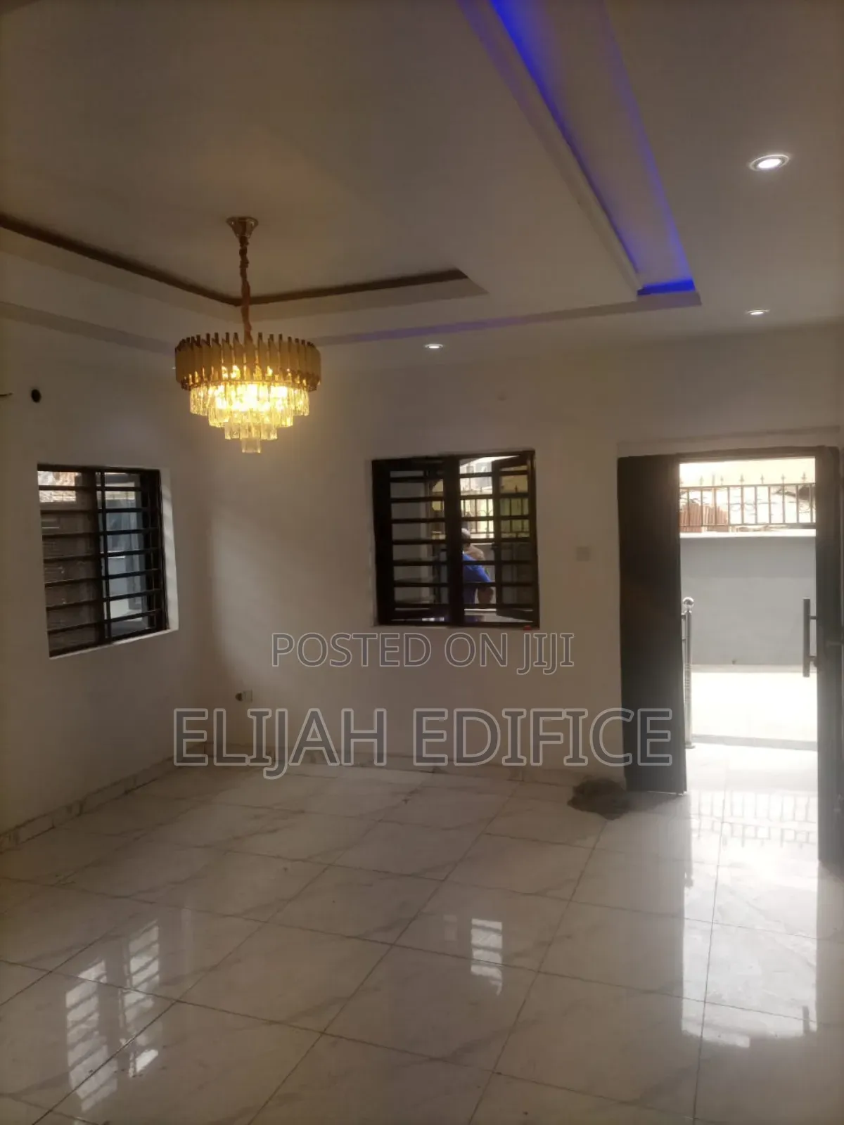 Furnished 11bdrm Block of Flats in Ilupeju, Oshodi for rent in Oshodi