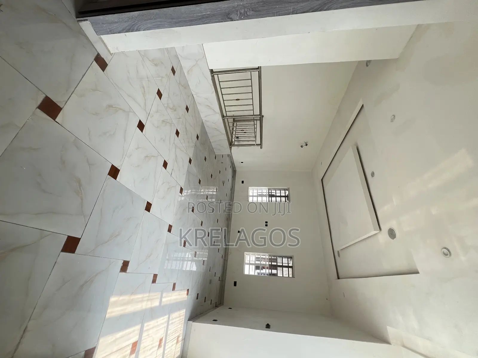 4bdrm Duplex in Orchid, Chevron for sale in Chevron