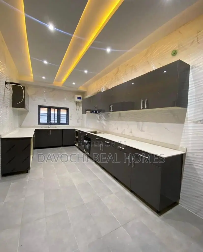 2bdrm Apartment in Lekki Phase1 for rent in Lekki Phase 1