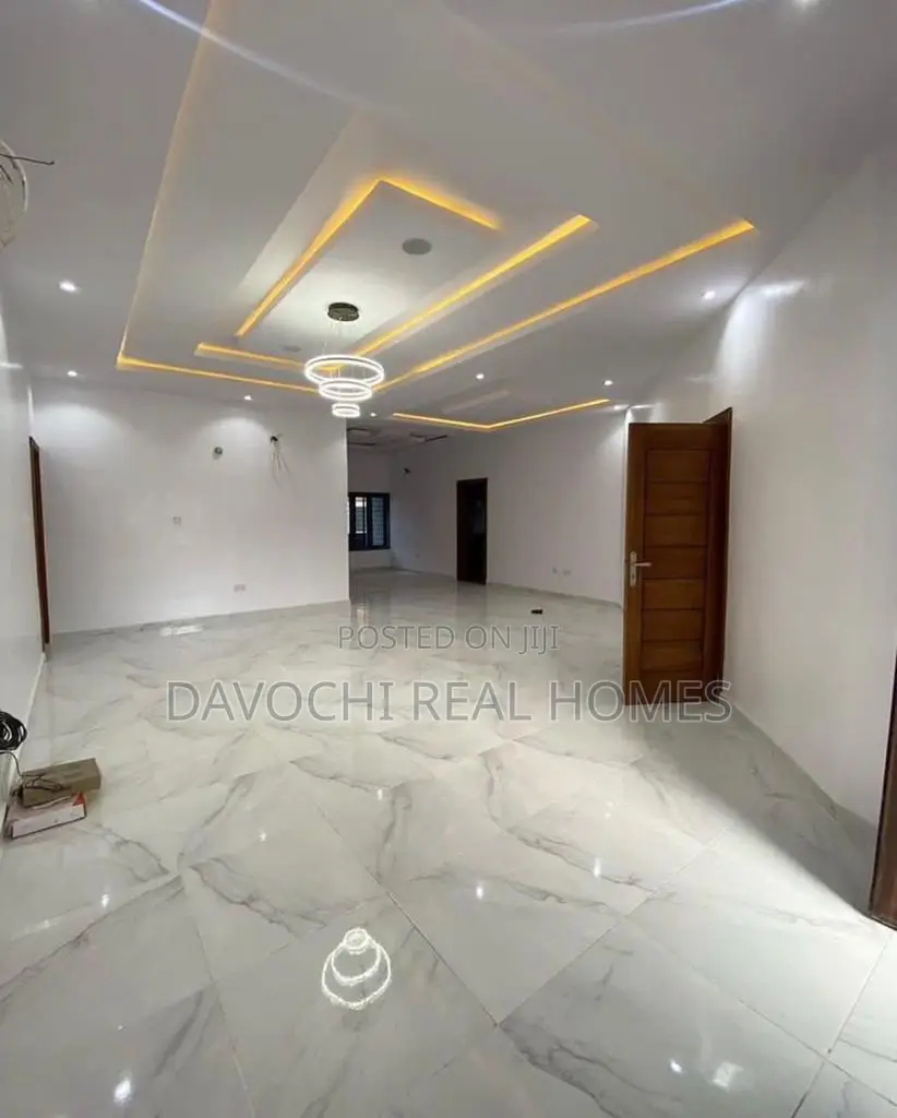 2bdrm Apartment in Lekki Phase1 for rent in Lekki Phase 1